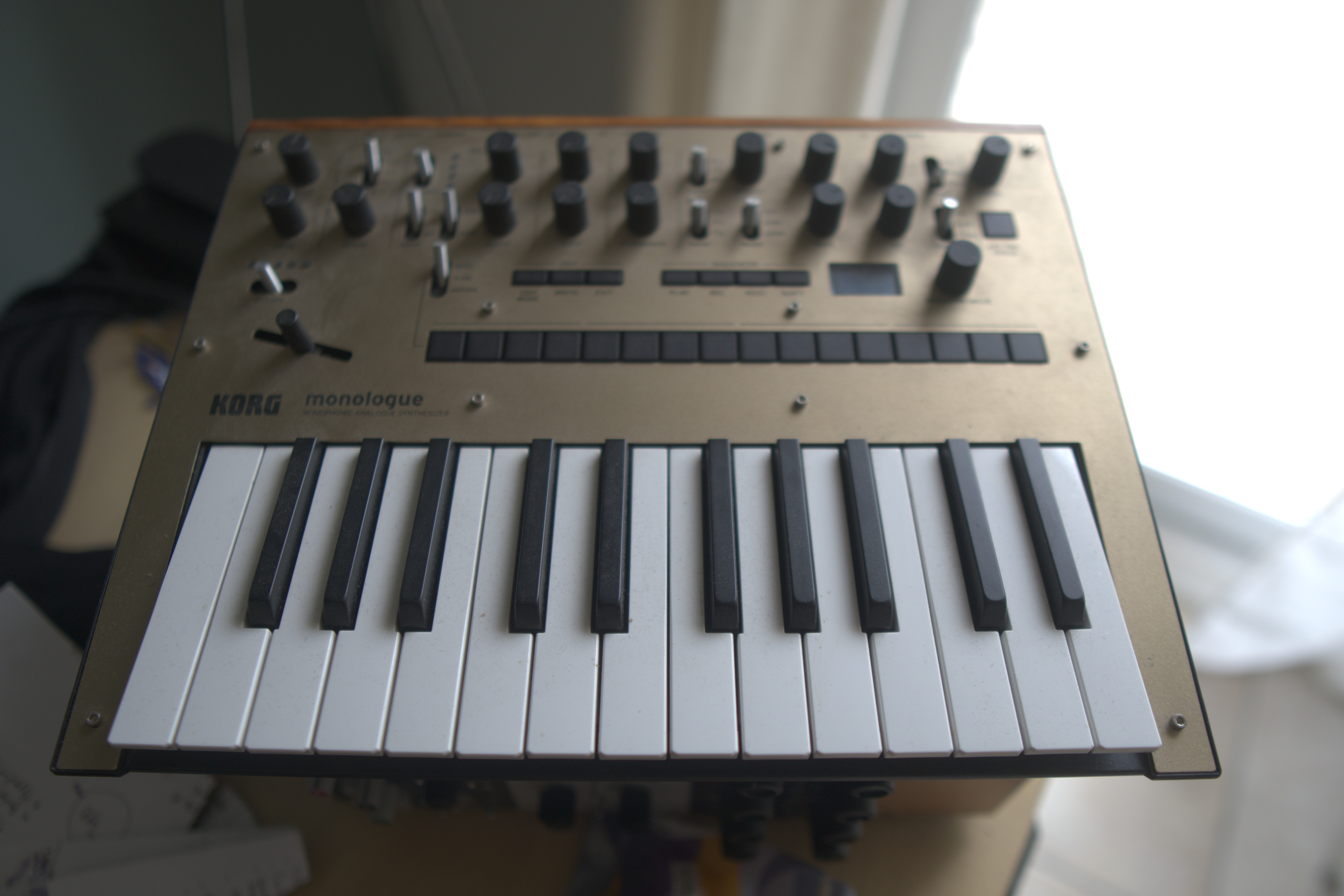Korg Monologue - Edition limitée GOLD