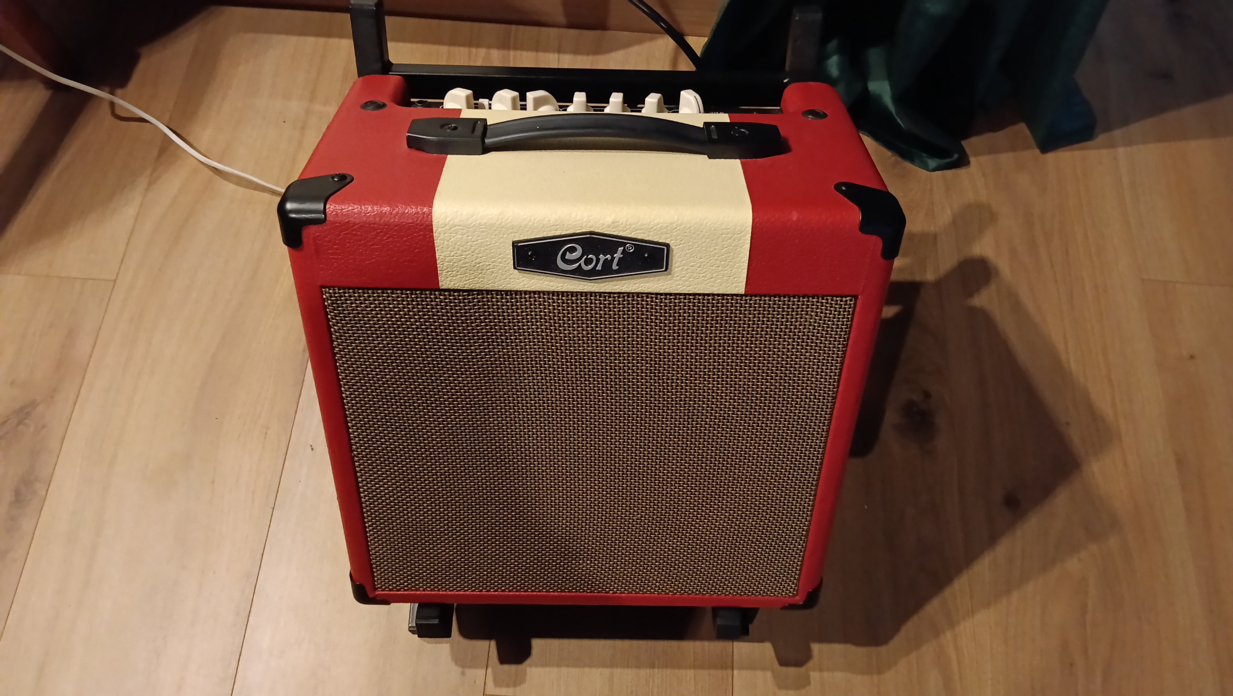 Cort CM15R