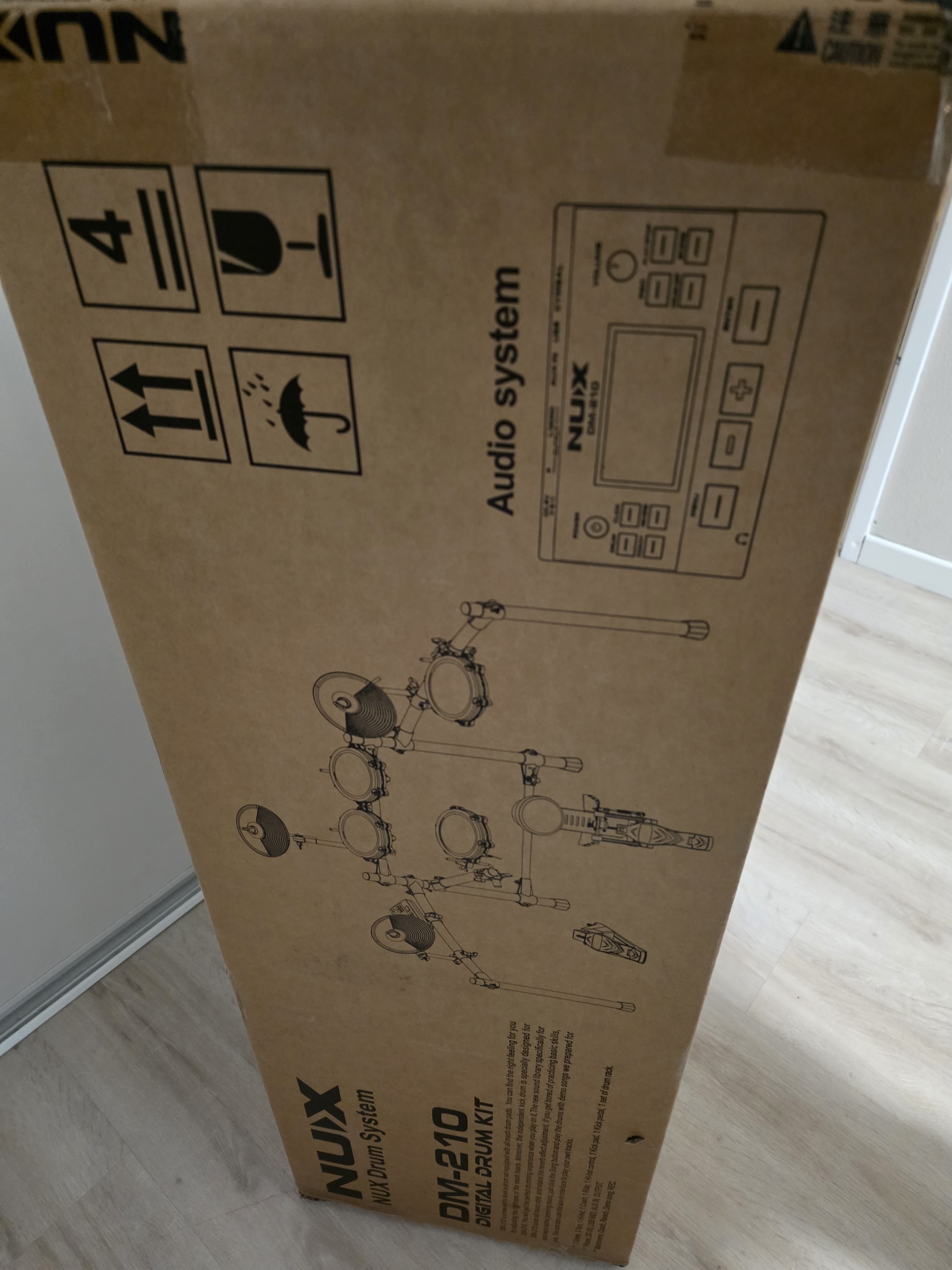 Vends Batterie électronique Nux DM-210 neuve en carton + accessoires