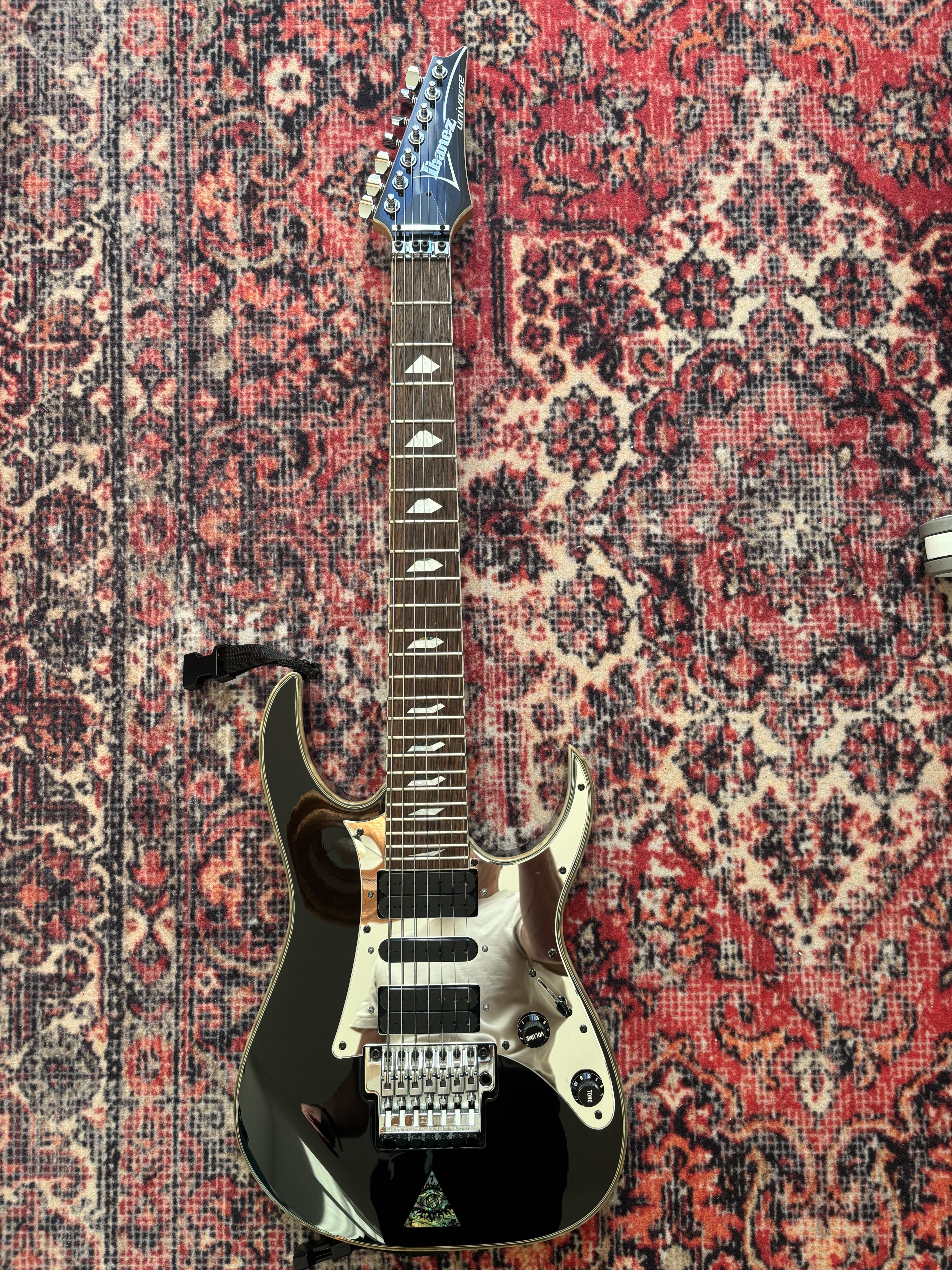 Ibanez Universe UV777BK Steve Vai Signature – 7 cordes – Made in Japan – Étui d'origine