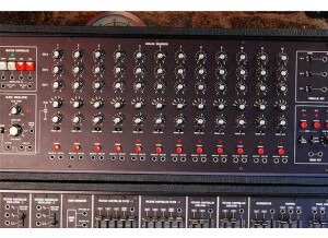 System 700 sequencer 12 pas