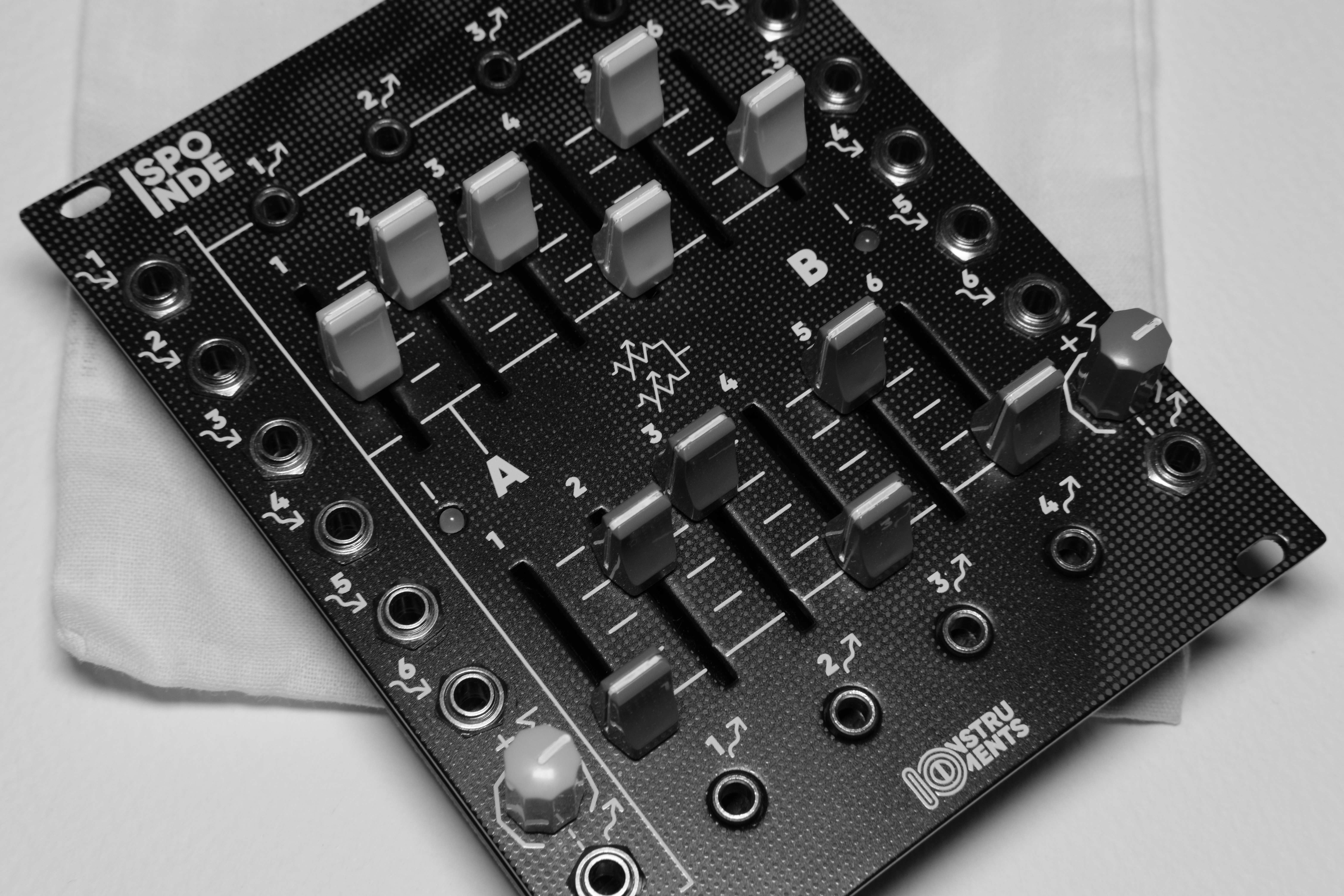 Sponde IO instrument
