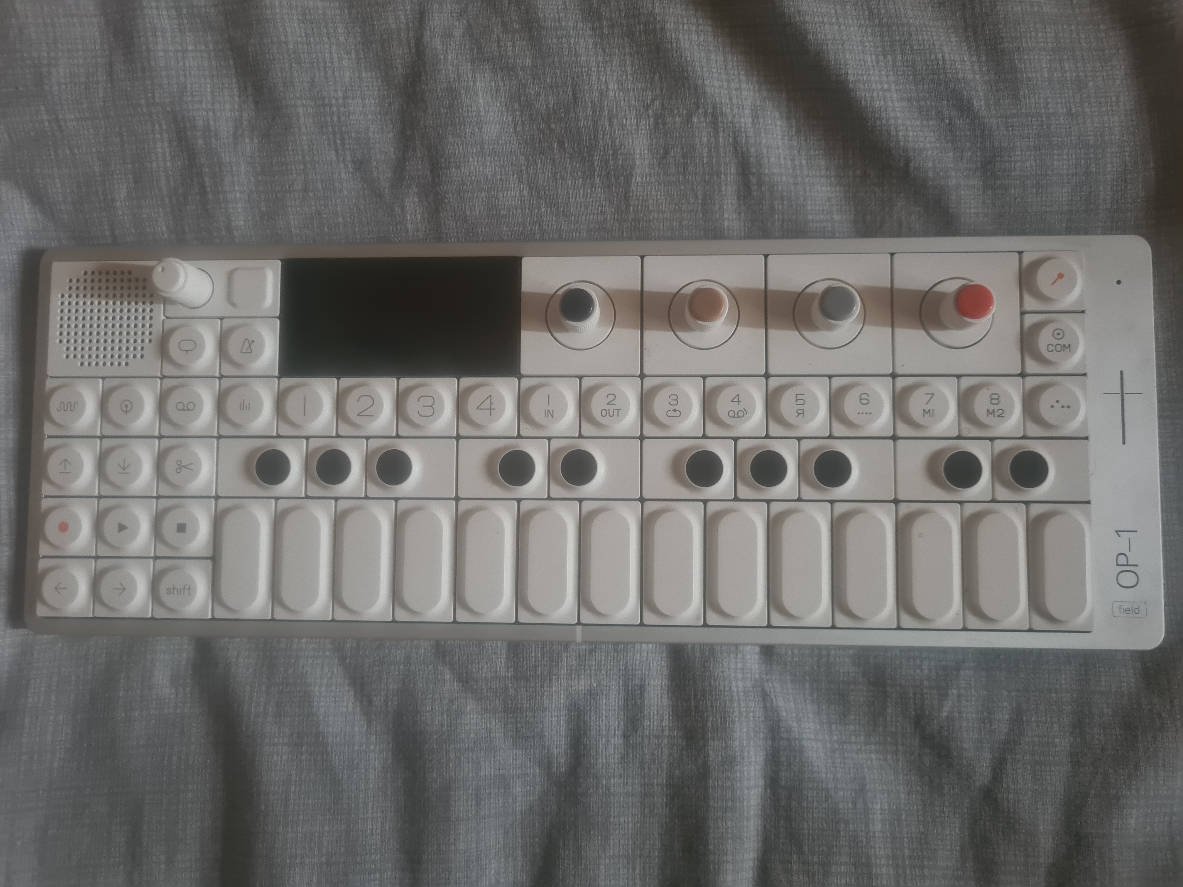 Vends Teenage Engineering OP–1 Field