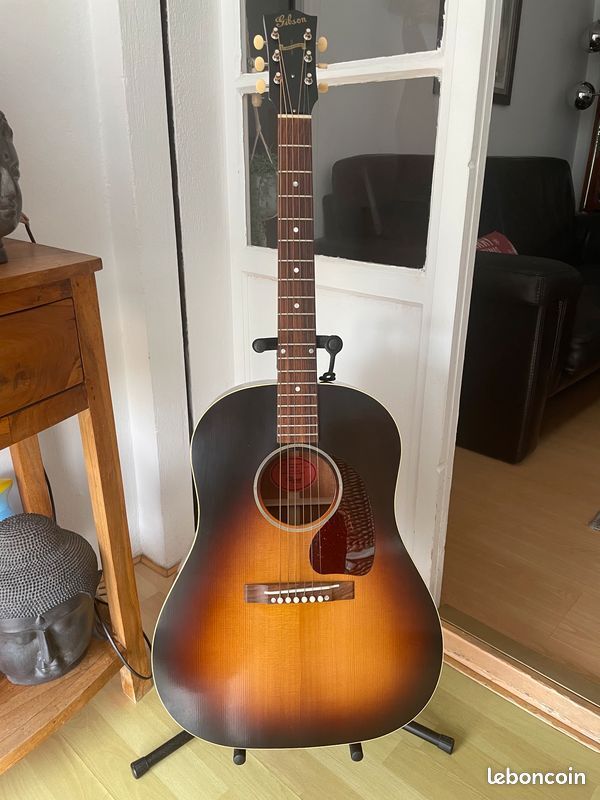 Gibson Custom Shop Historic 1942 Banner J-45 (94203)