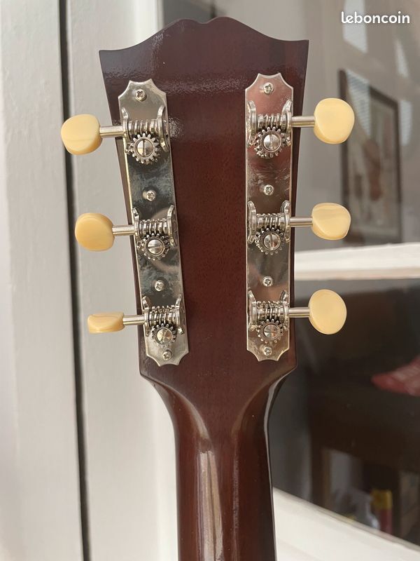 Gibson Custom Shop Historic 1942 Banner J-45 (68045)