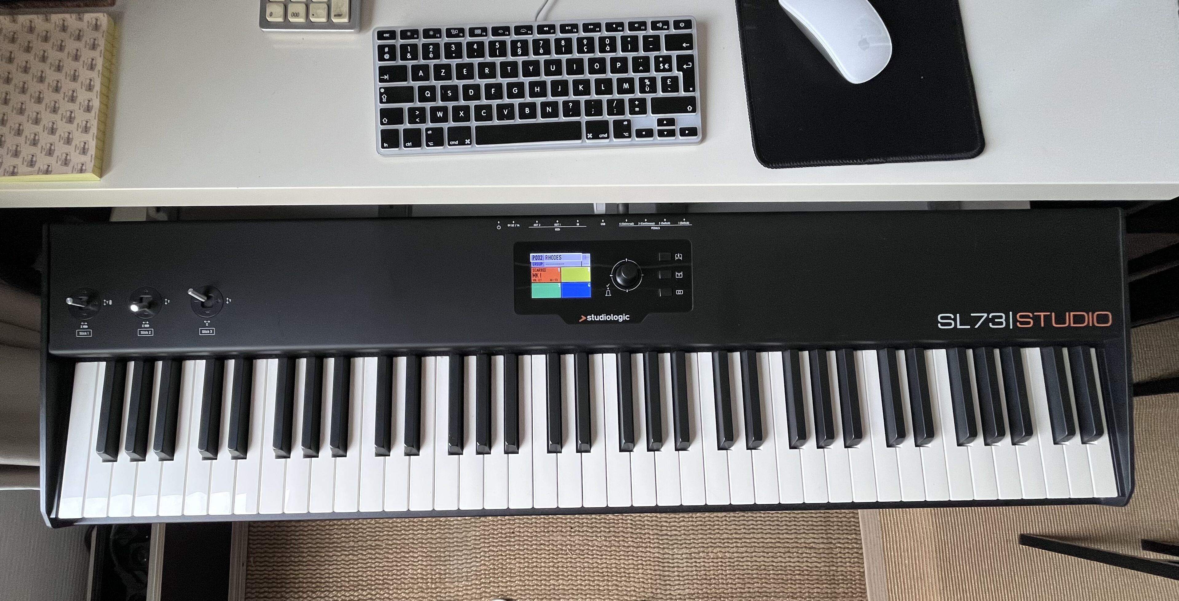 Vends clavier maître Studiologis SL 73 + Pédale SLP3-D