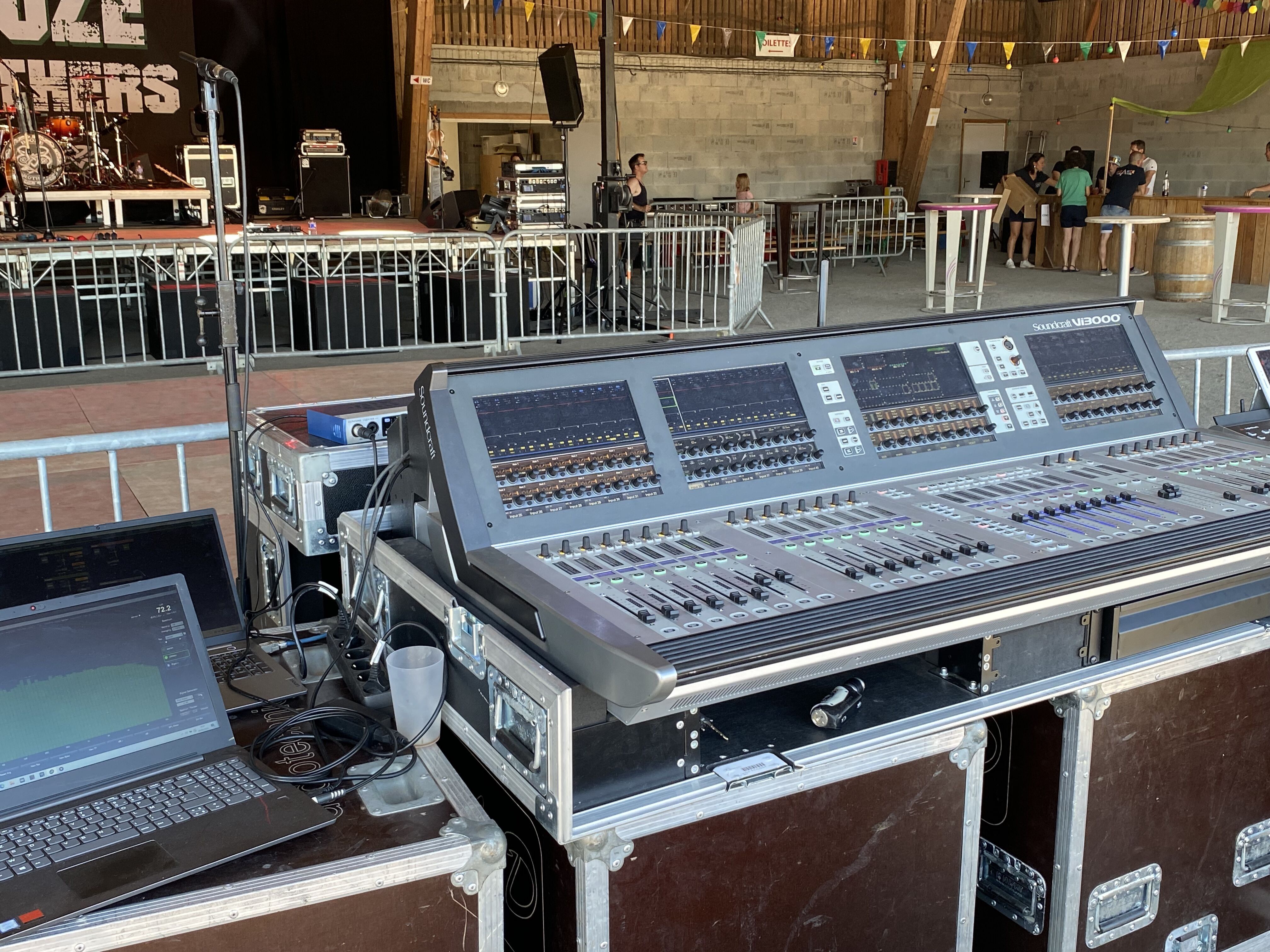 VI3000 + Rack 64/32 