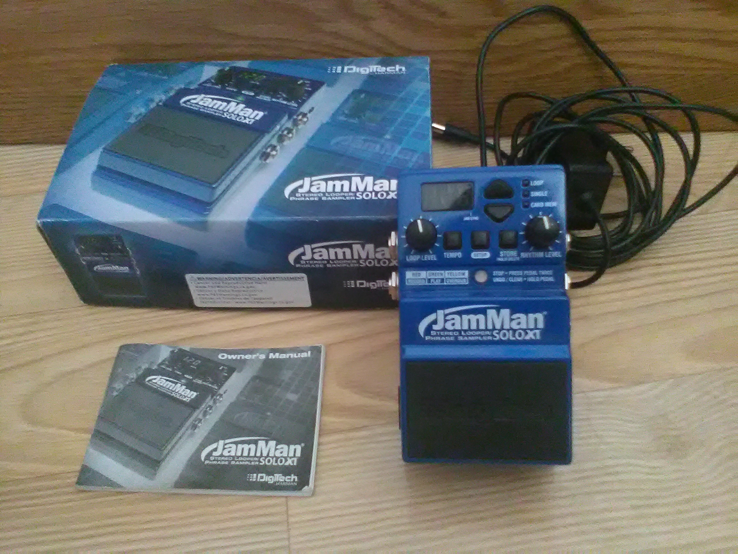 Looper JamMan Solo XT - Très bon état - Boîte + Alimentation + Manuel
