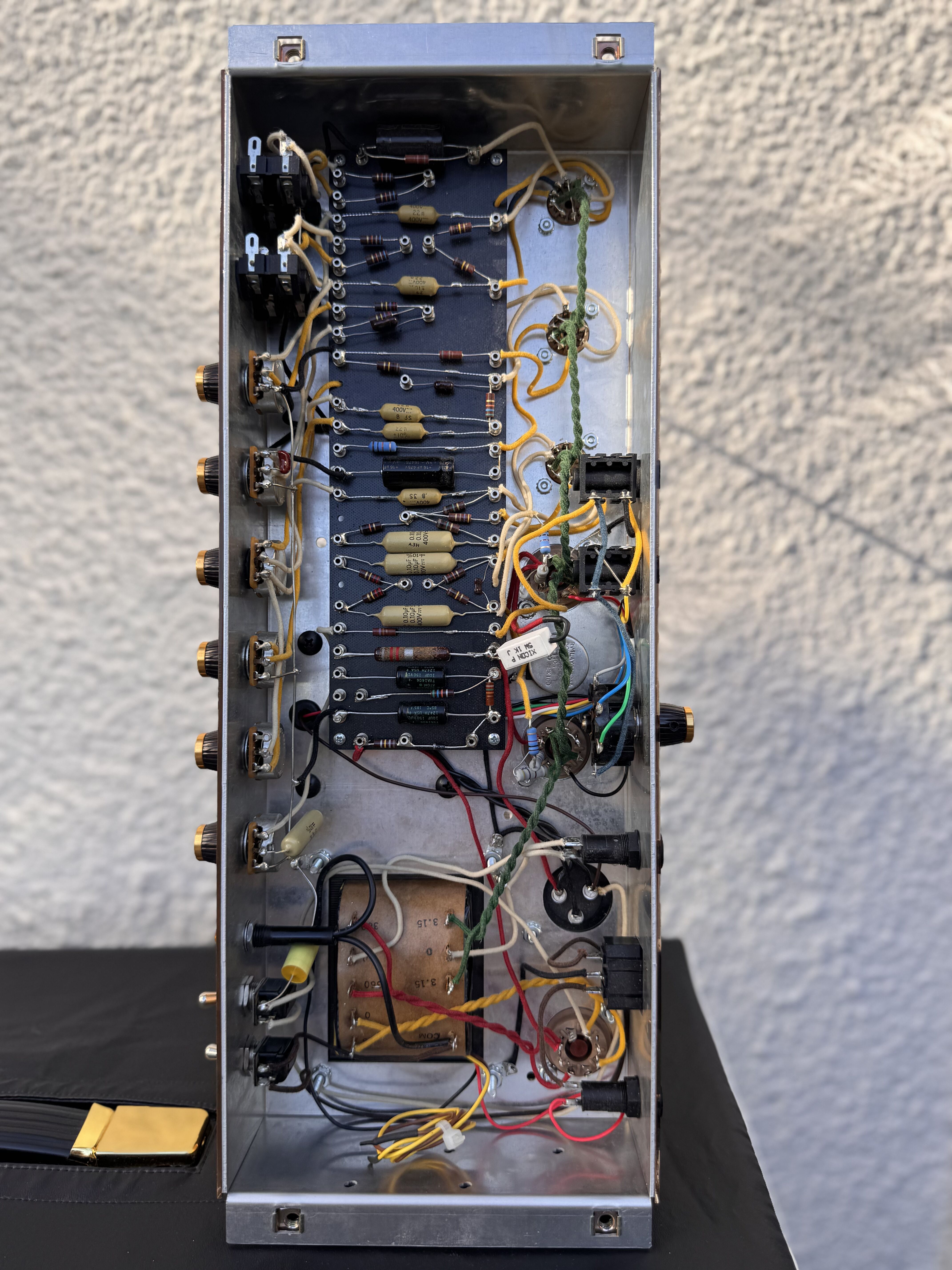 Electronique vue point par point