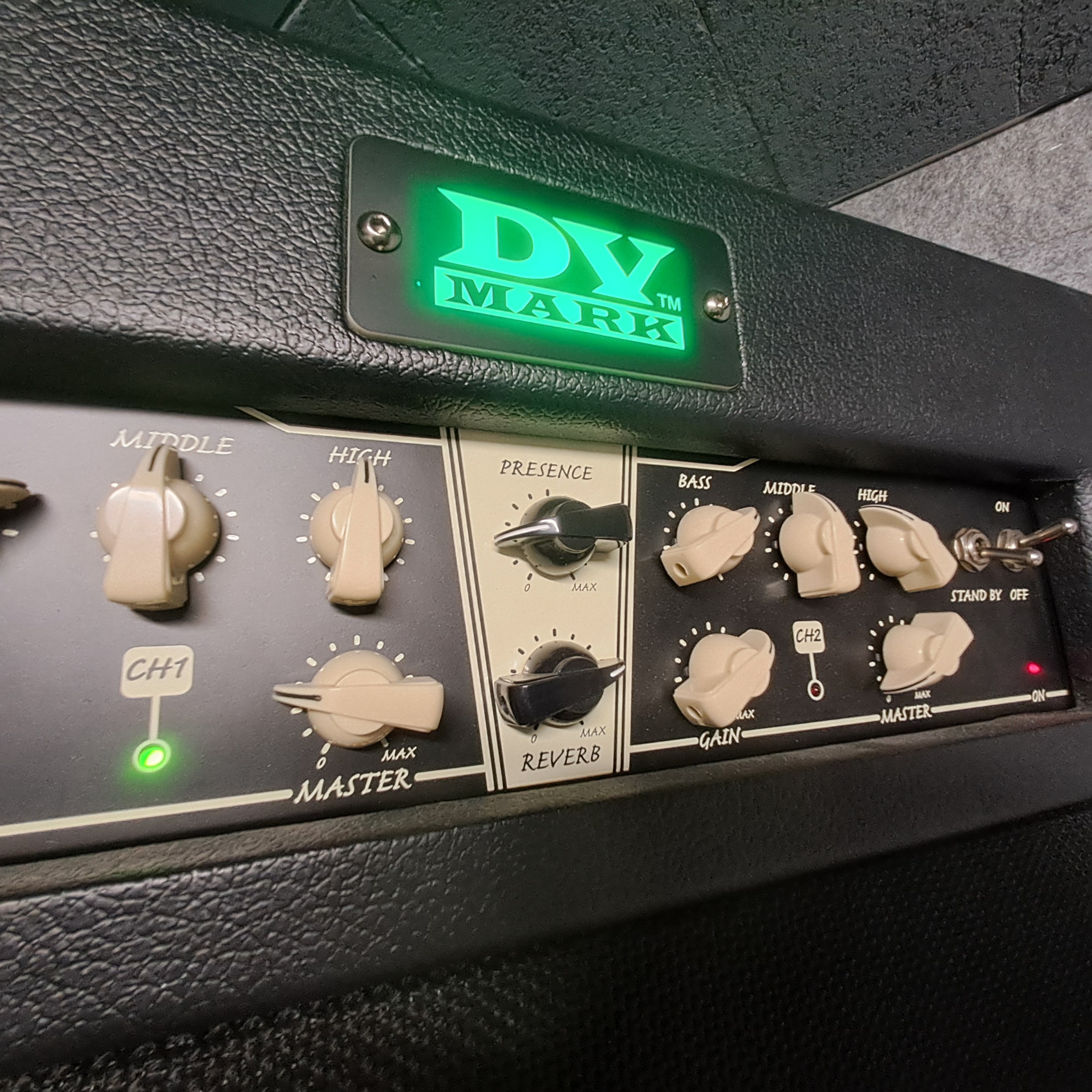 DV Mark DV40 212 (10350)