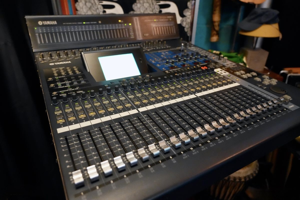 Yamaha 02R96 V2 (13822)