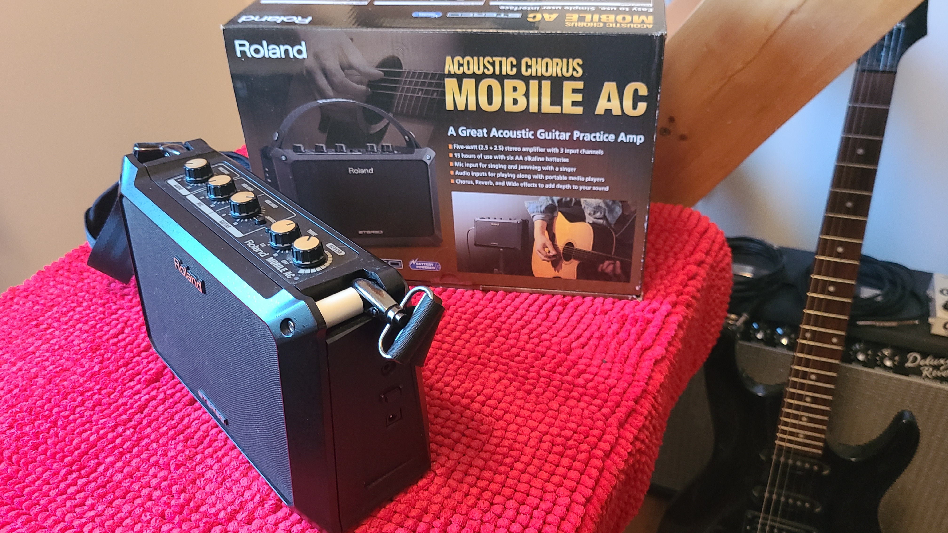 Ampli à piles ROLAND MOBILE AC  (Etat neuf)