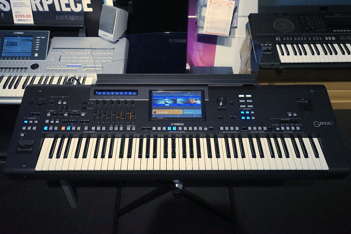 Clavier arrangeur professionnel Yamaha Genos2