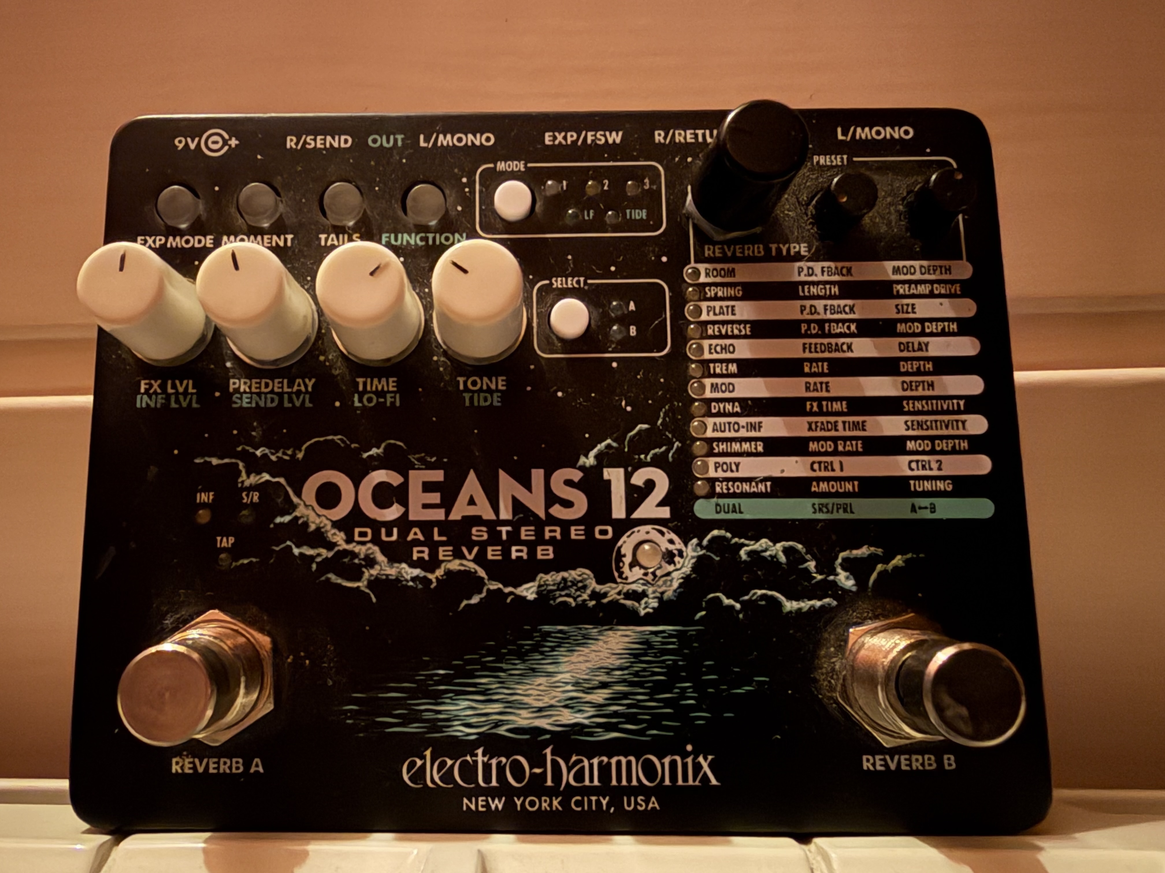Vends reverb Electro-Harmonix Oceans 12