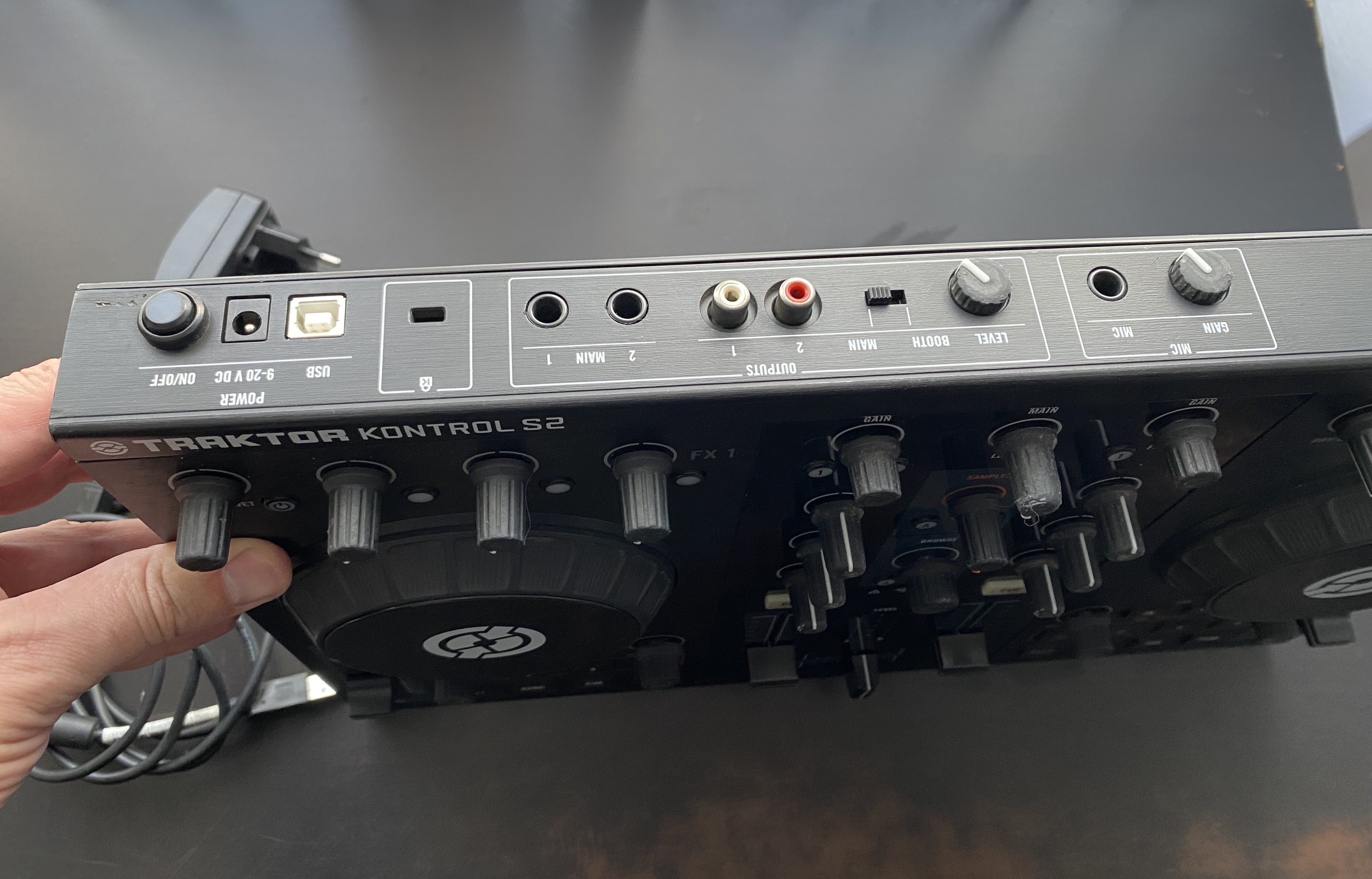 Native Instruments Traktor Kontrol S2 (70807)