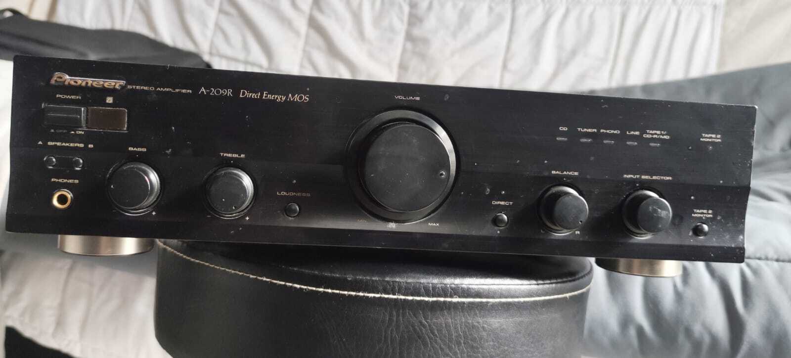 Vends ampli Pioneer A-209R Très bon état.