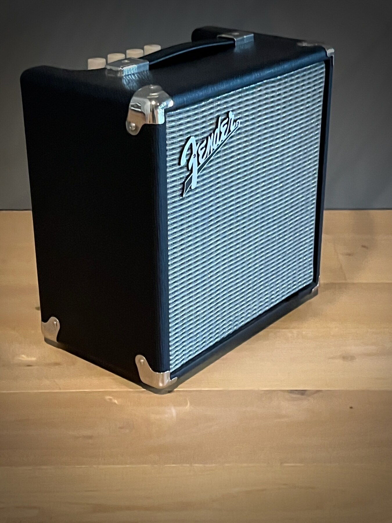 04-Fender-Rumble15