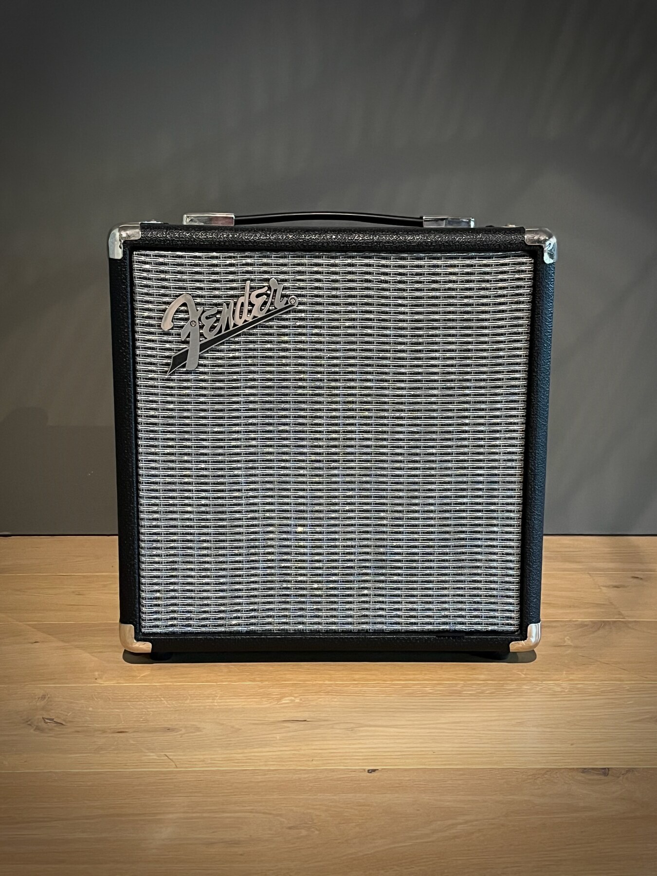07-Fender-Rumble15