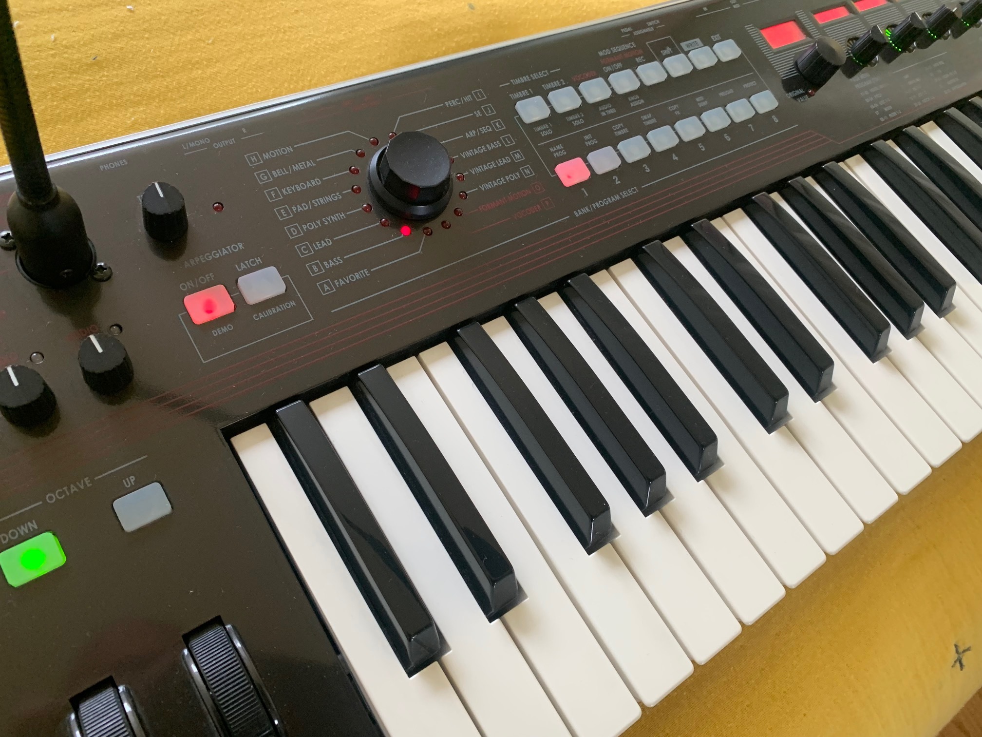 Korg R3 (13790)