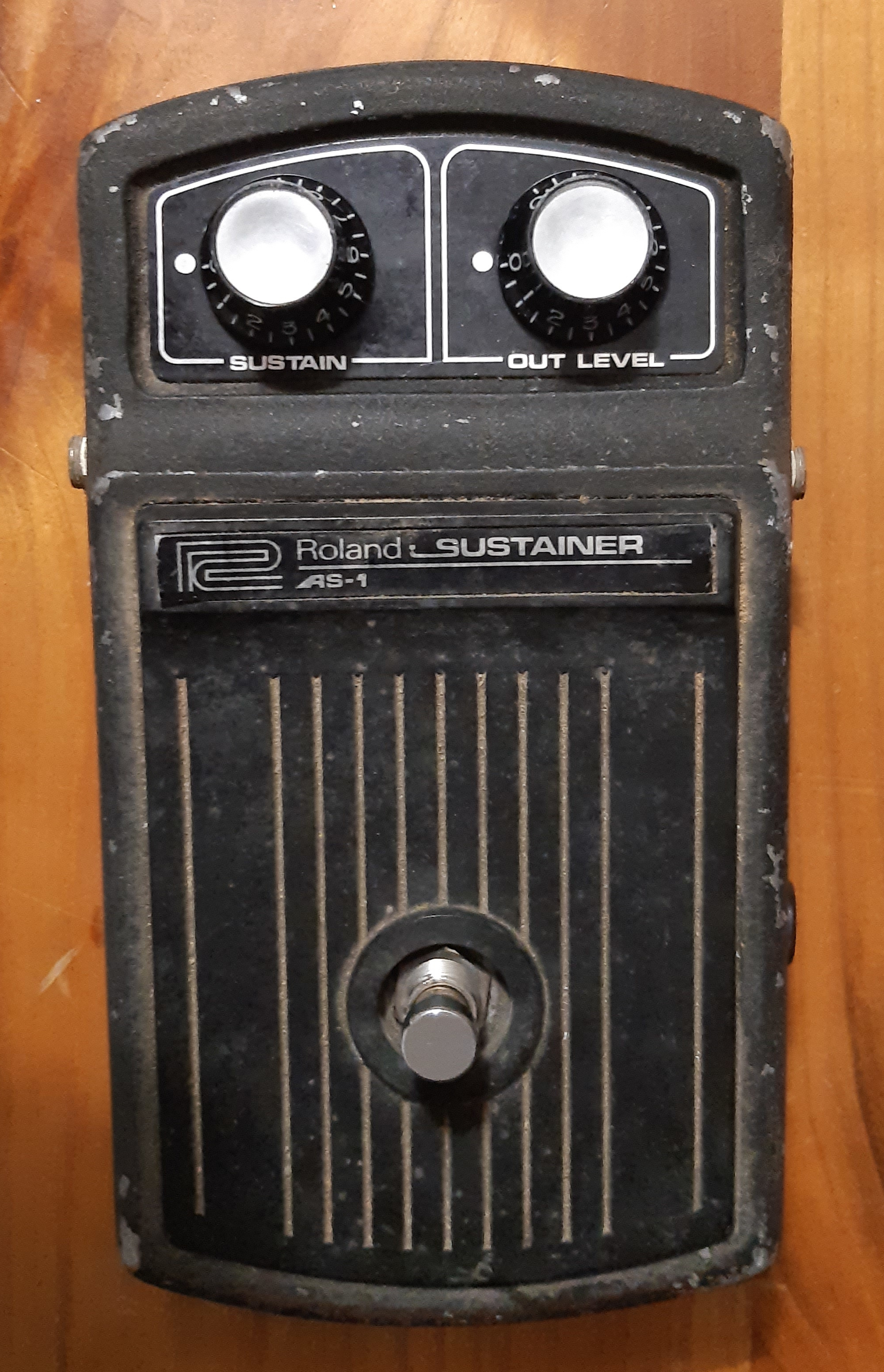 Vends Roland AS-1 Sustainer/Compresseur