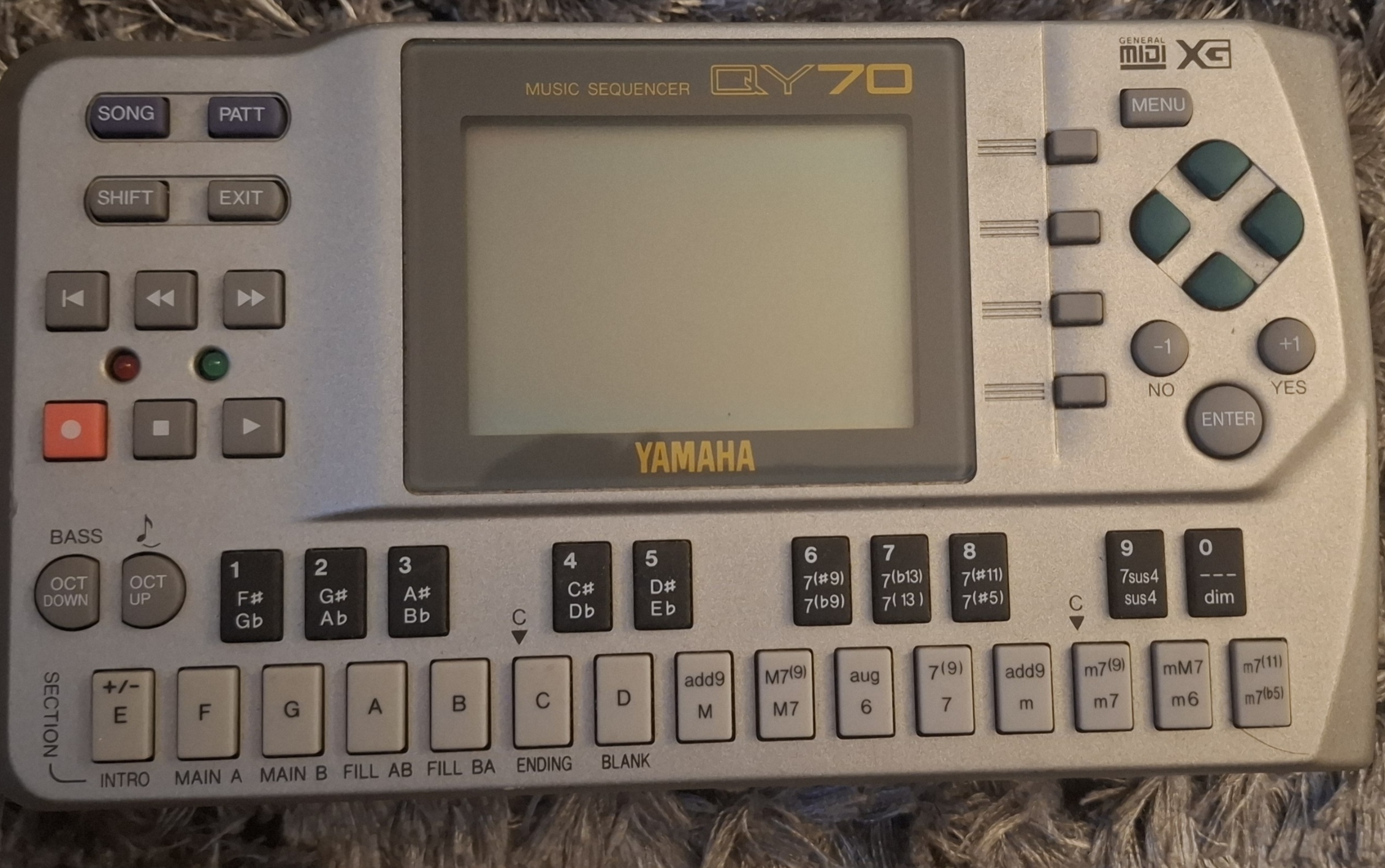 Yamaha QY70 (59585)