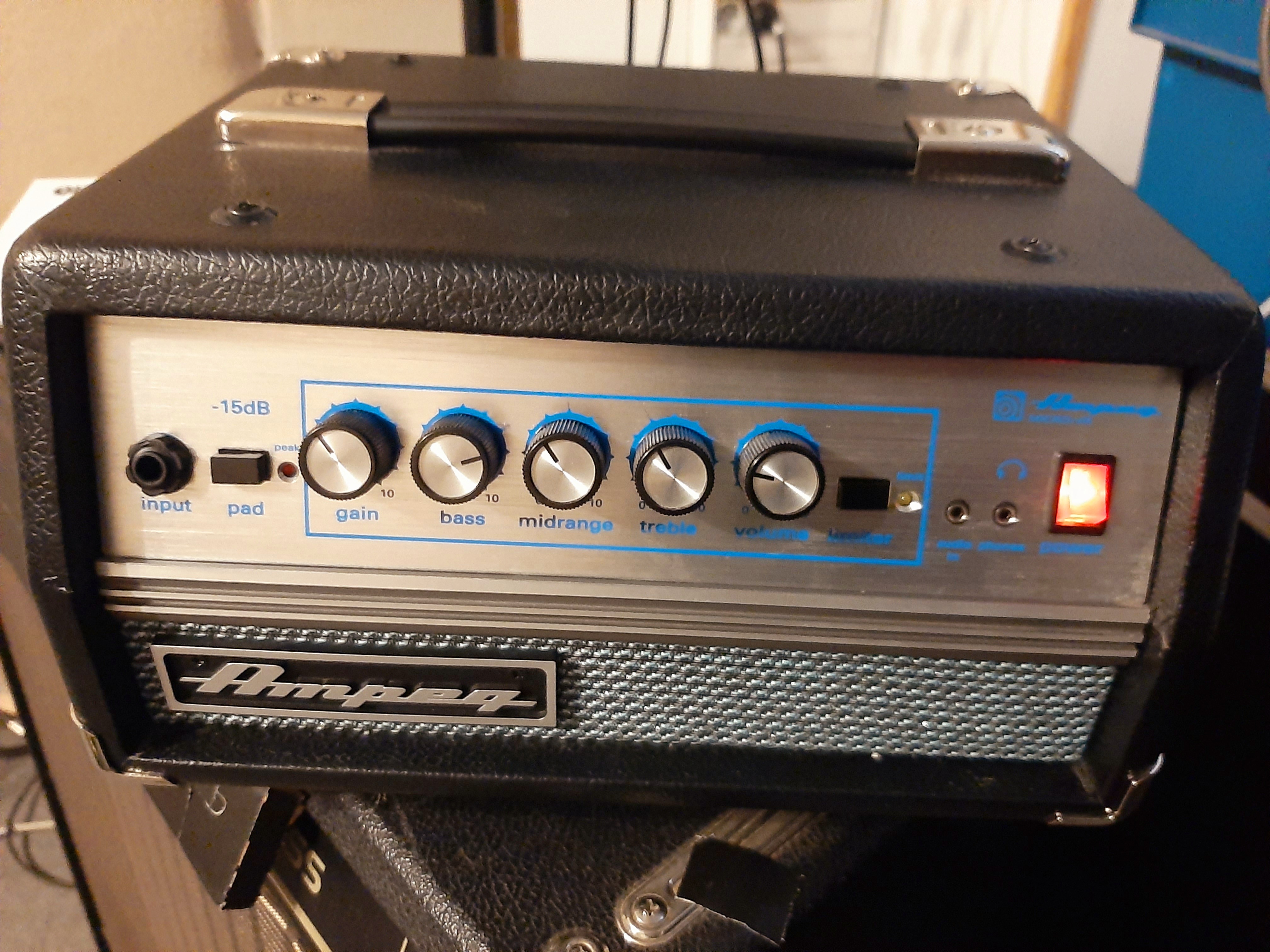 Ampeg Micro-VR Head (15960)