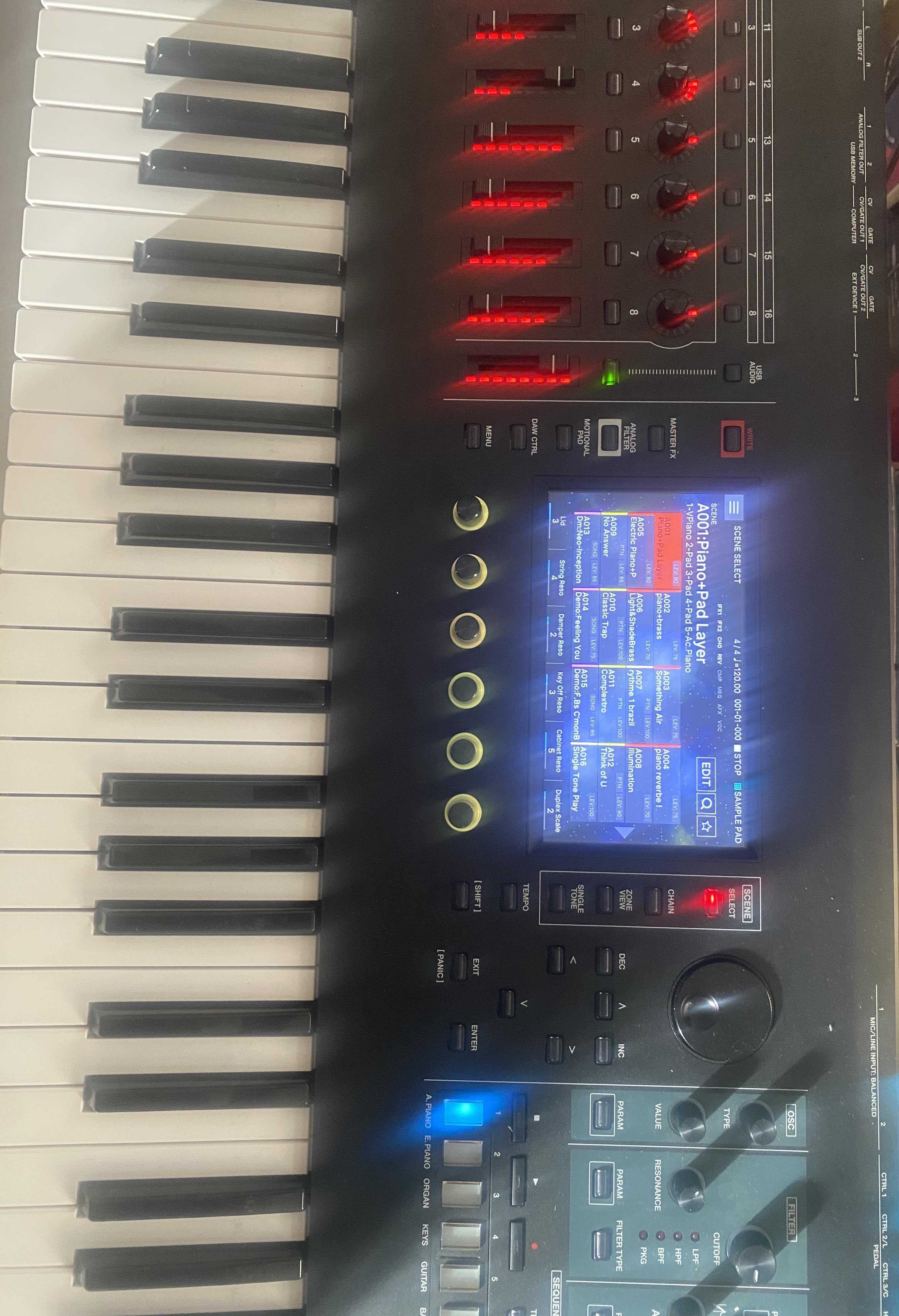 Roland Fantom 7 EX (9213)