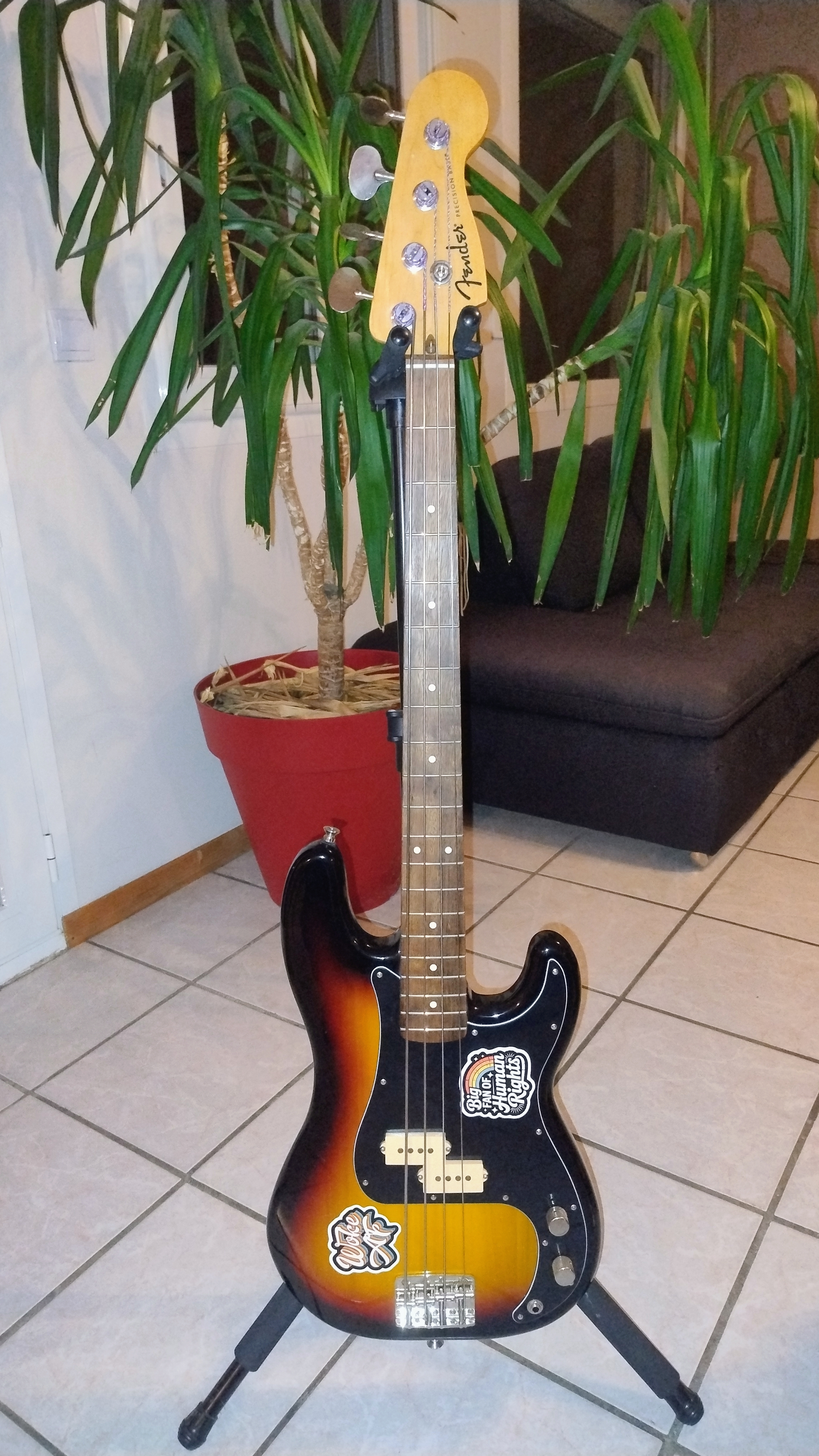 Vends Fender Precision 
