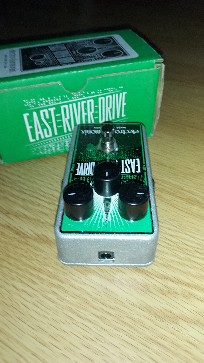 Electro-Harmonix East River Drive (85845)