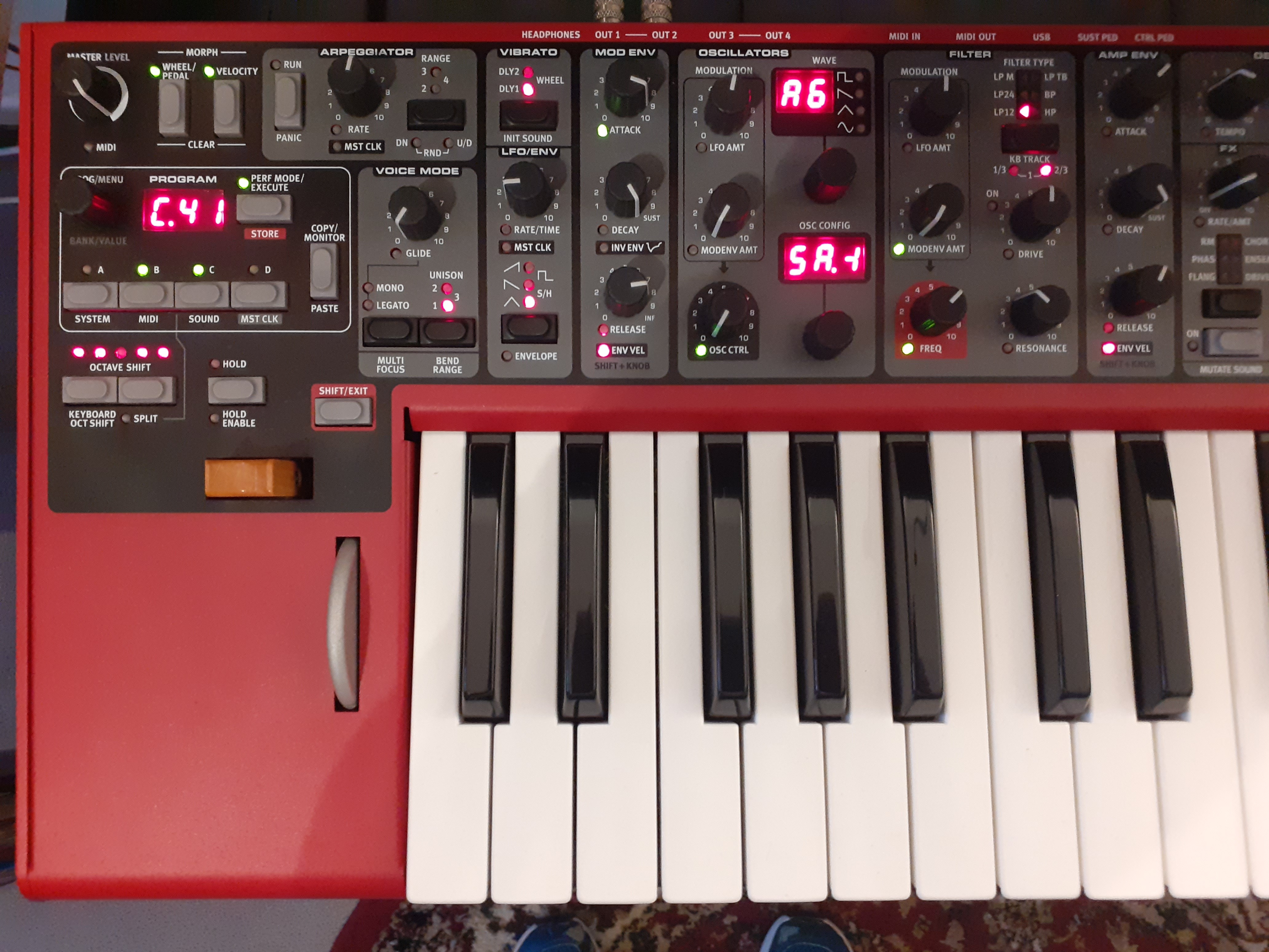 Vends Clavia Nord Lead A1