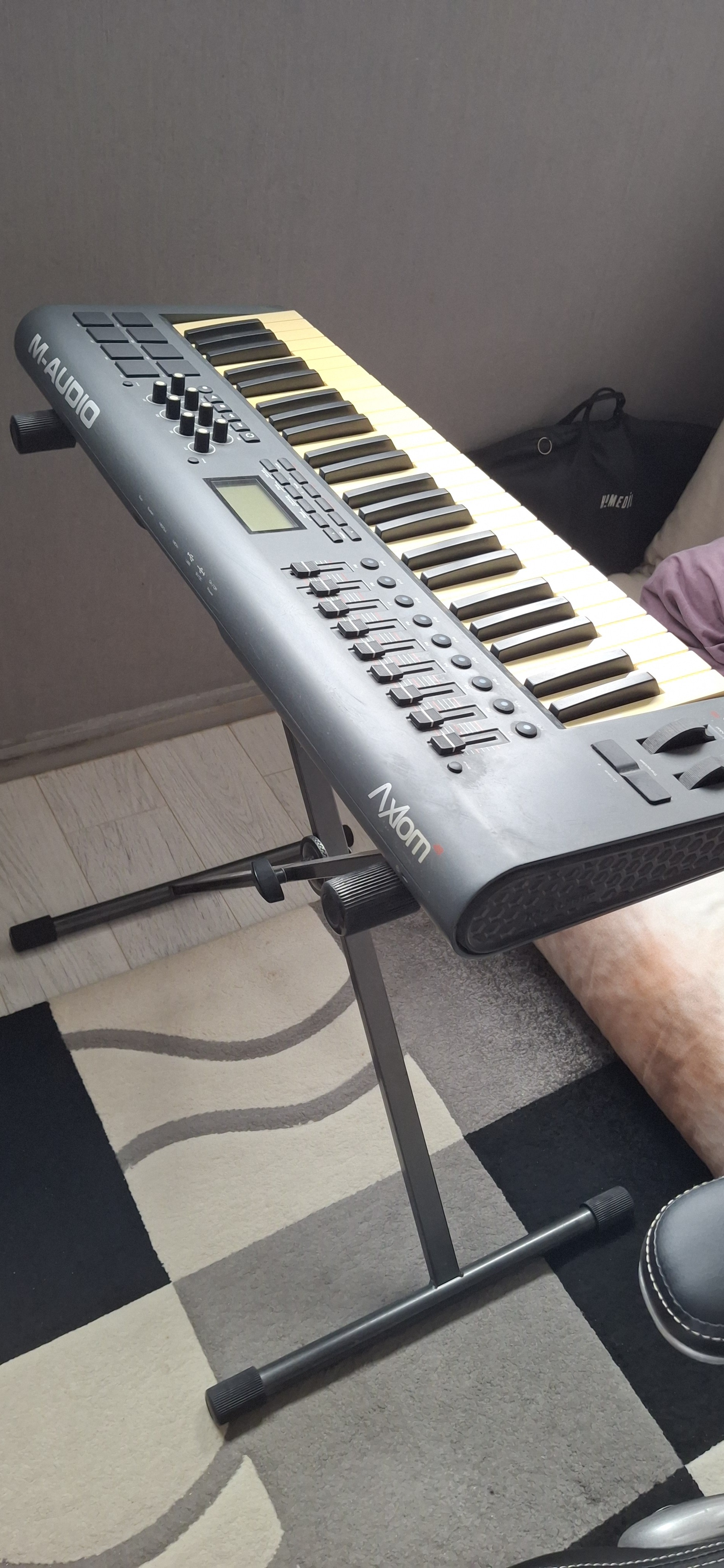 Clavier MIDI Axiom 49 MKII
