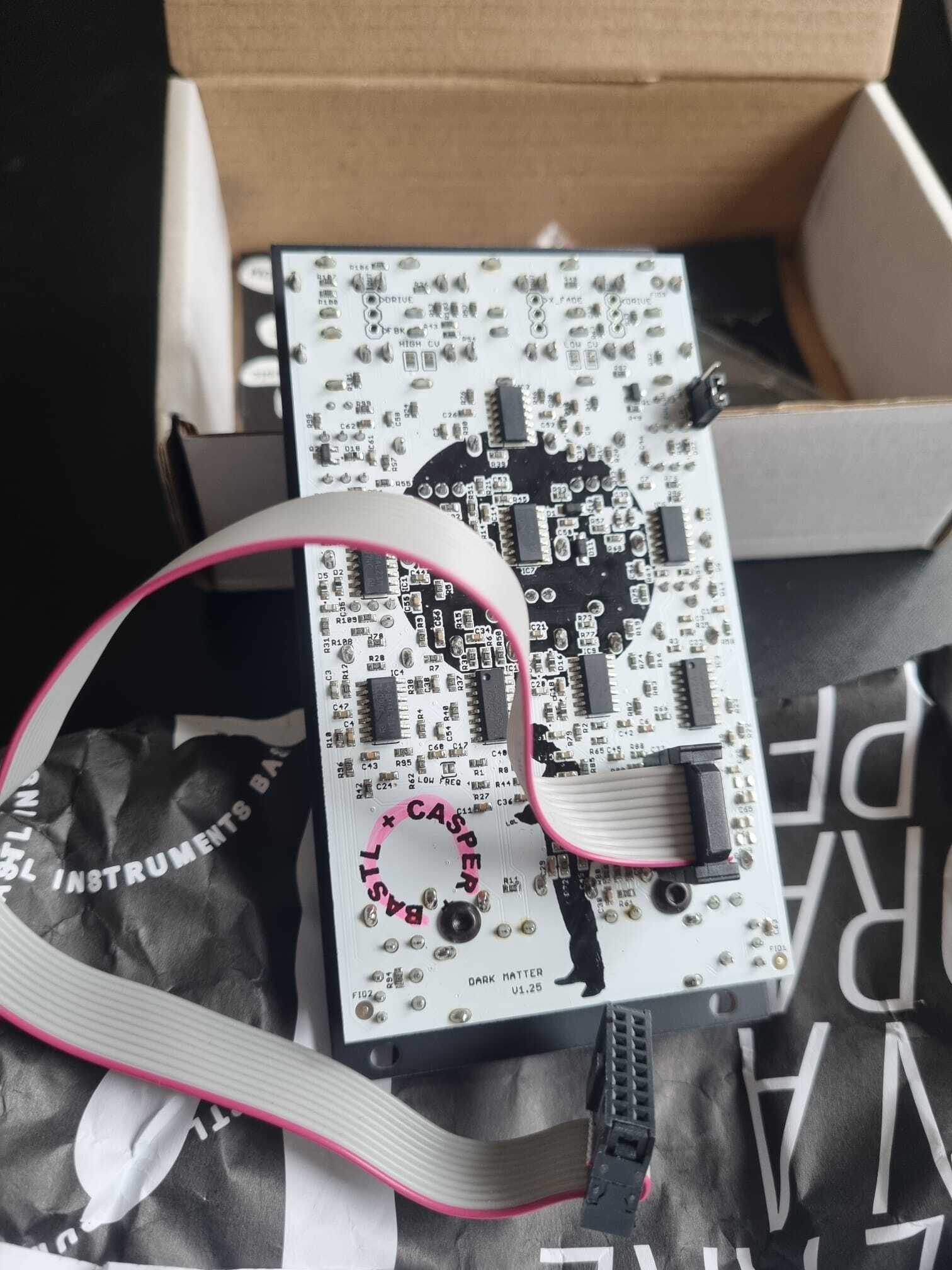 Bastl Instruments Dark Matter (43542)
