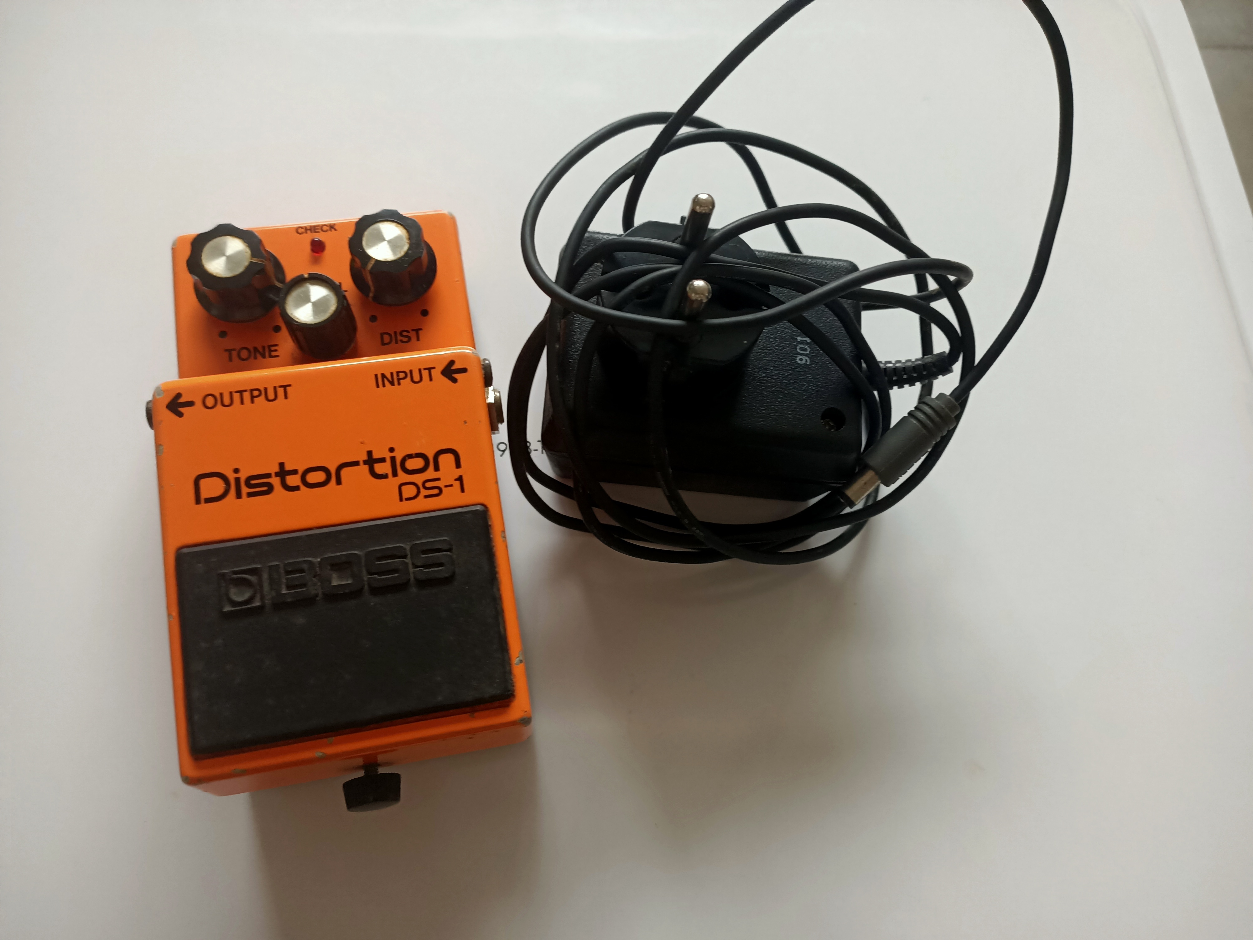Vends Pédale Distorsion DS 1 Made in Japon 