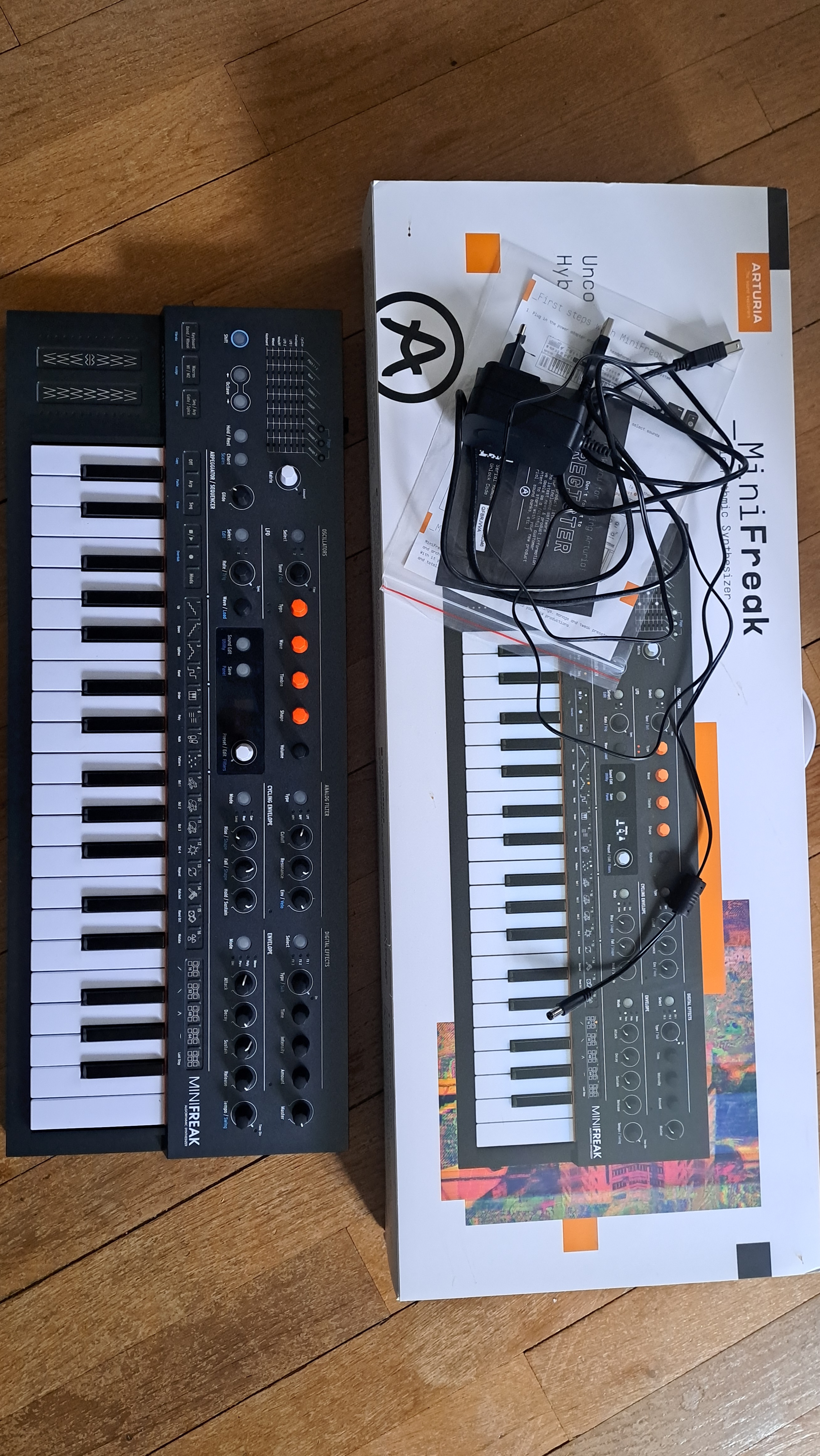 Arturia MiniFreak (8937)