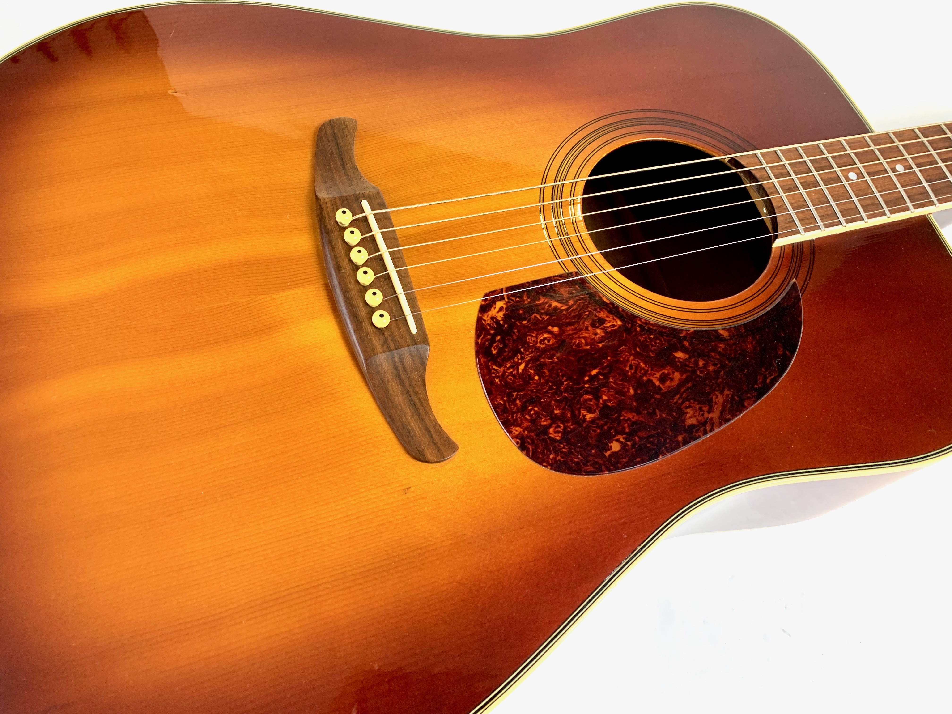 Fender Malibu (1965-1971) (49750)