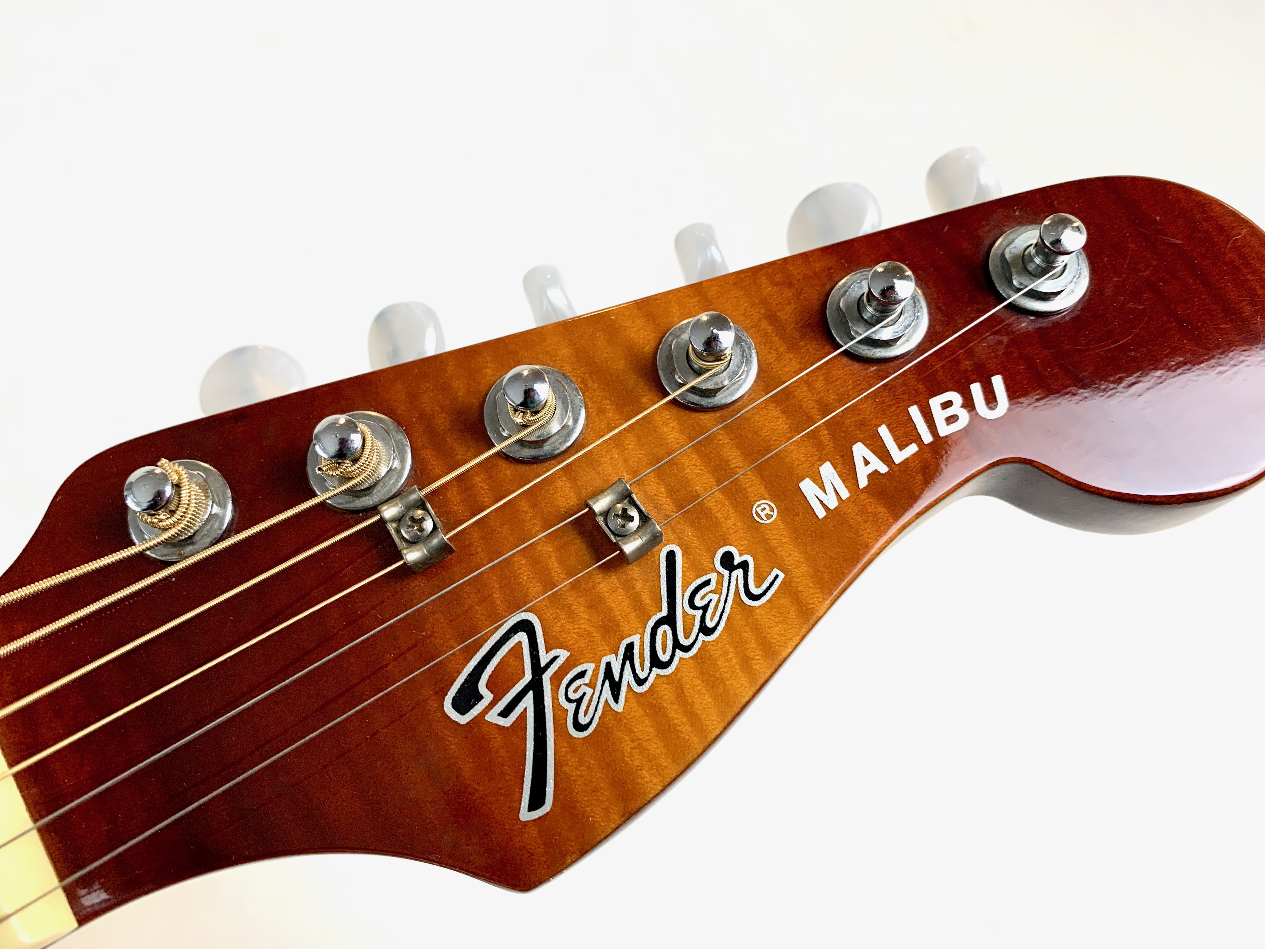 Fender Malibu (1965-1971) (65104)