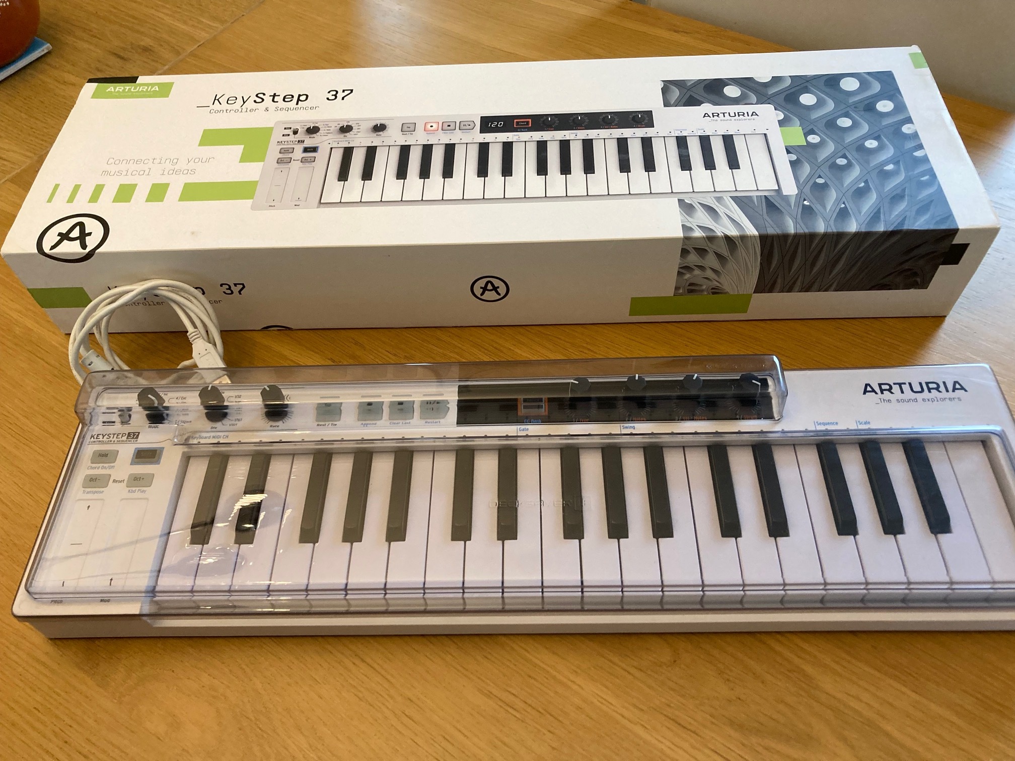 Arturia Keystep 37 mk1 + coque decksaver