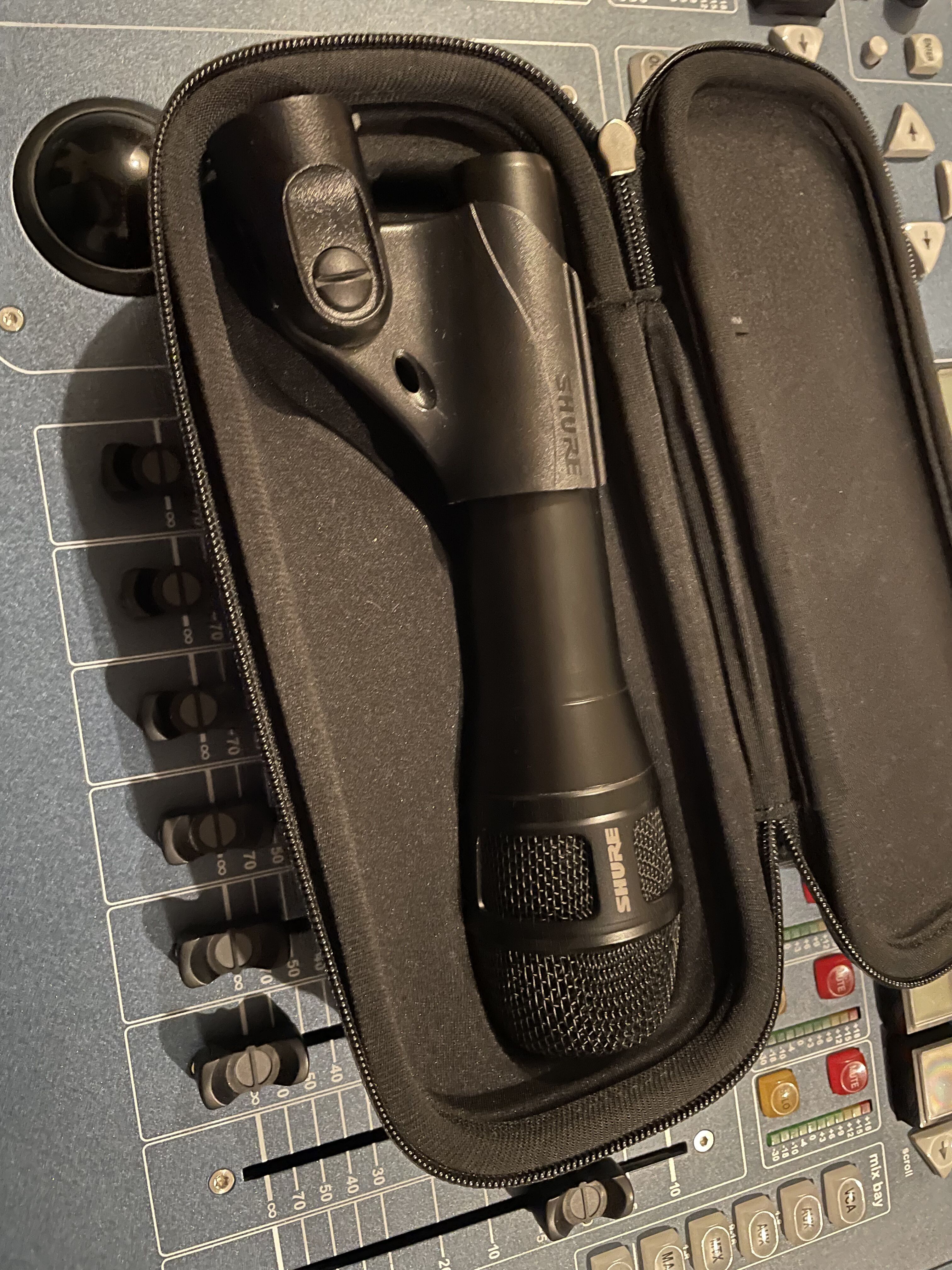Vends micro Shure Nexadyne 8S