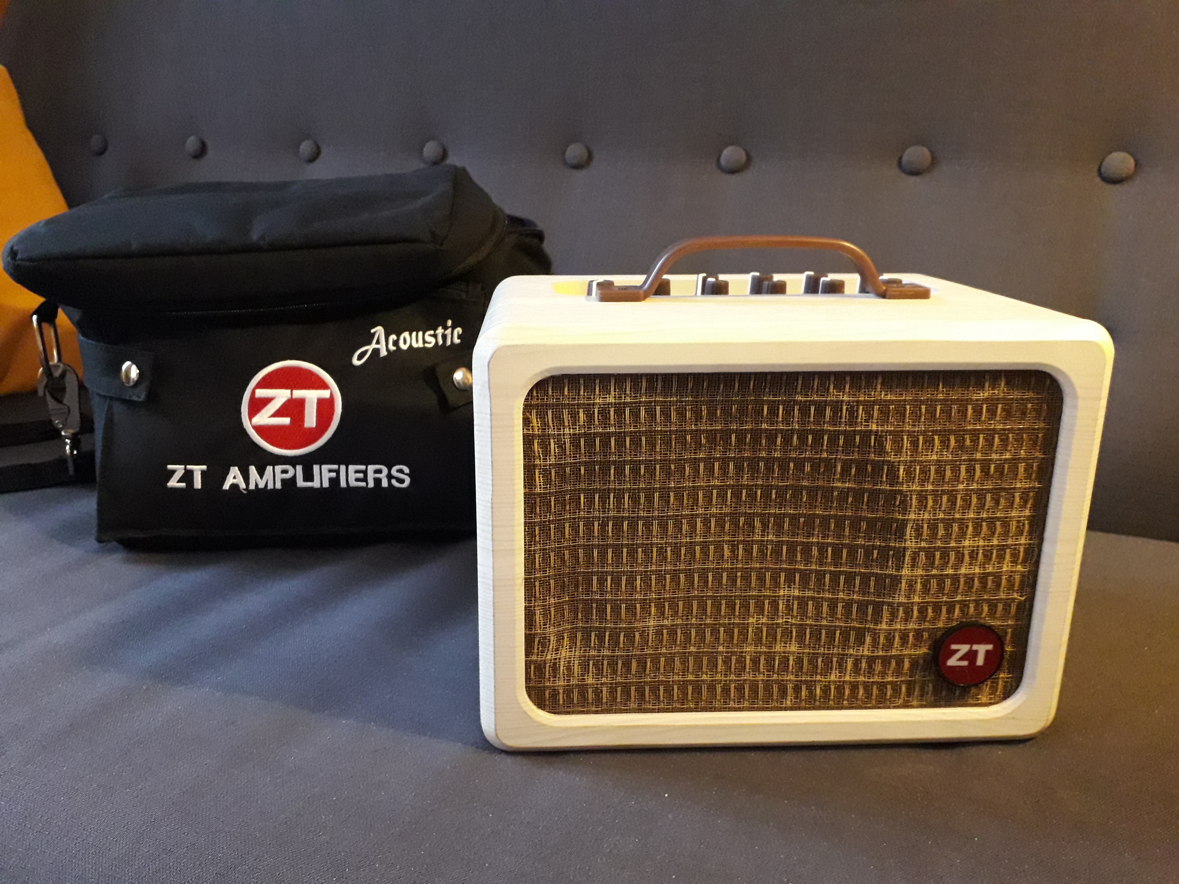 ZT lunchbox acoustic