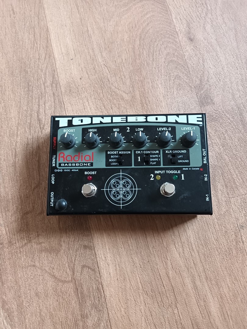 Vends un préamp basse Tonebone  Bassbone