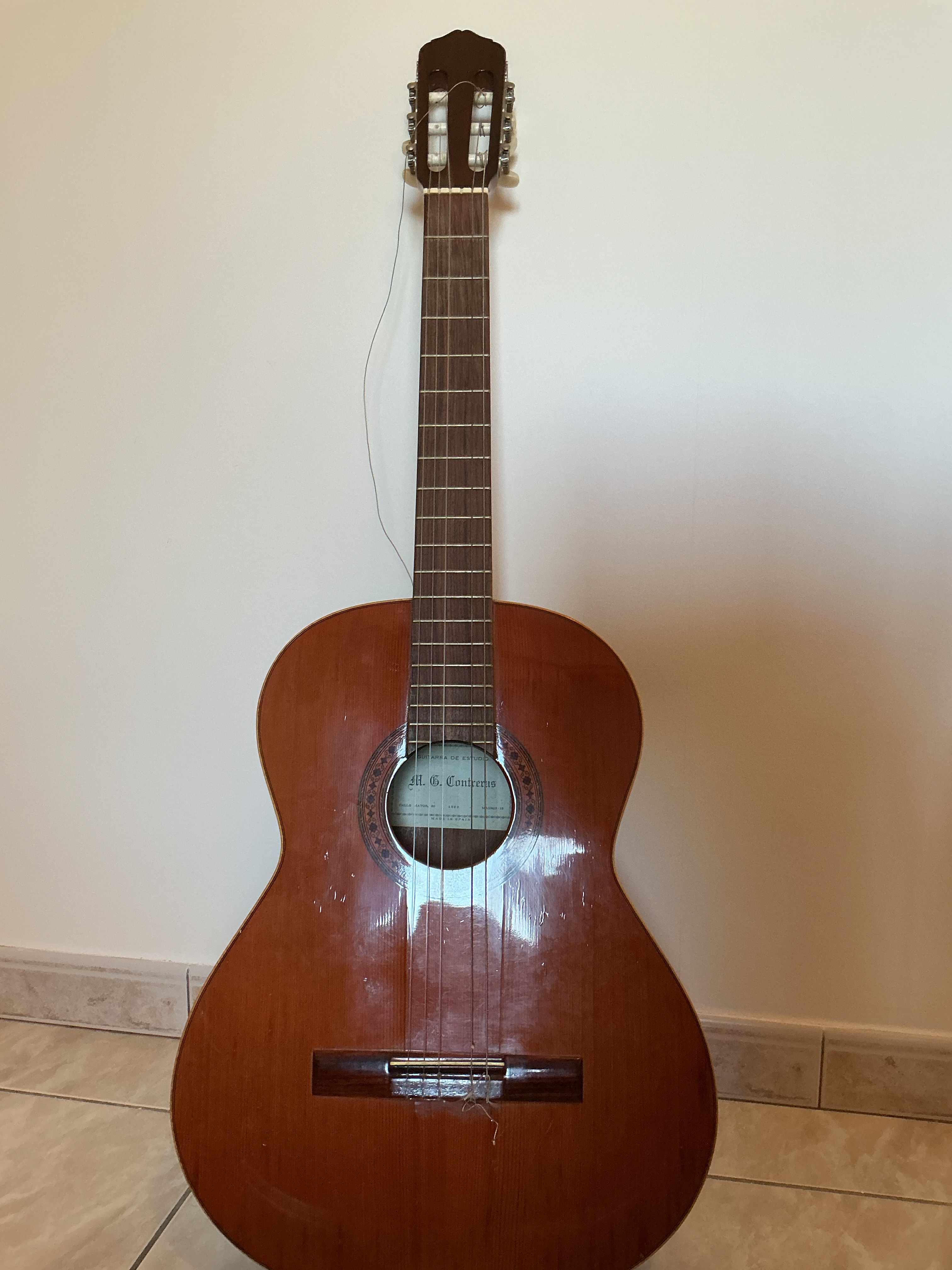Guitare classique d.etude