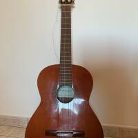 Guitare classique d.etude