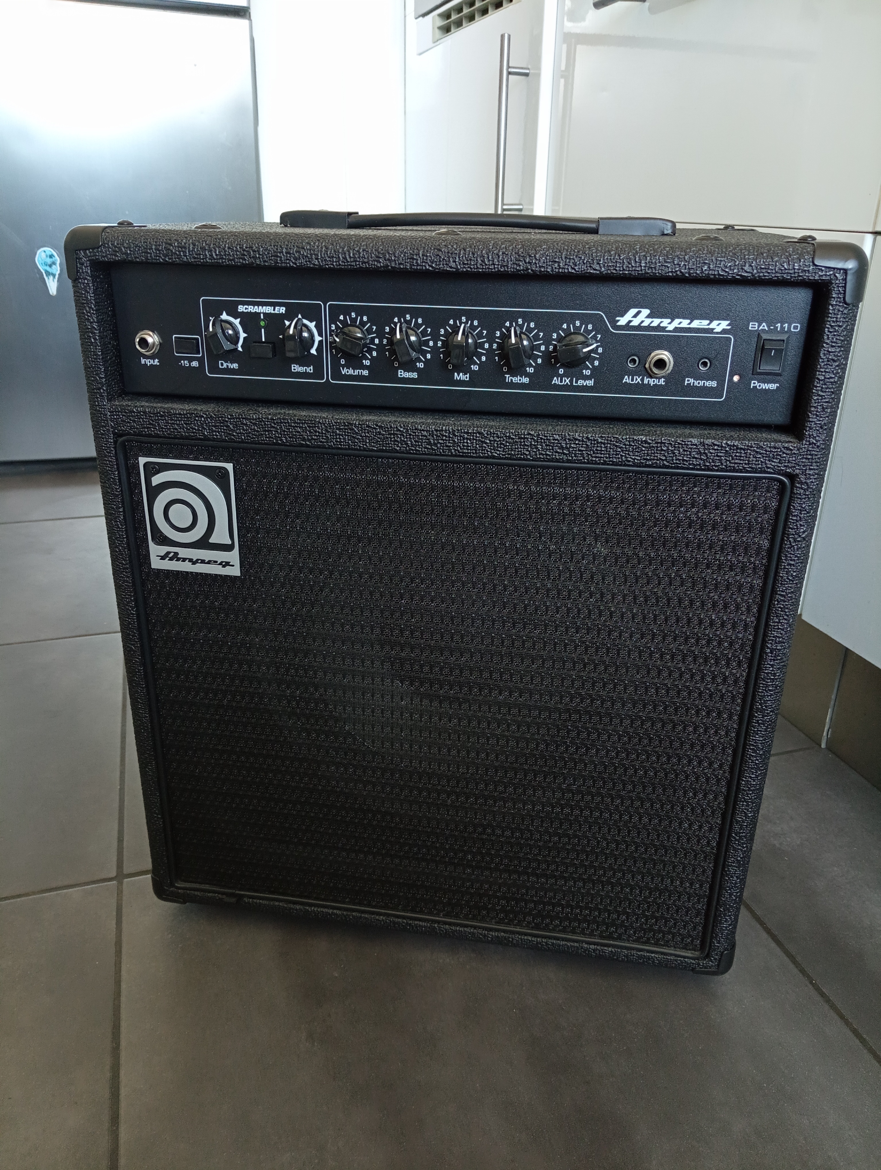 Ampeg BA-110