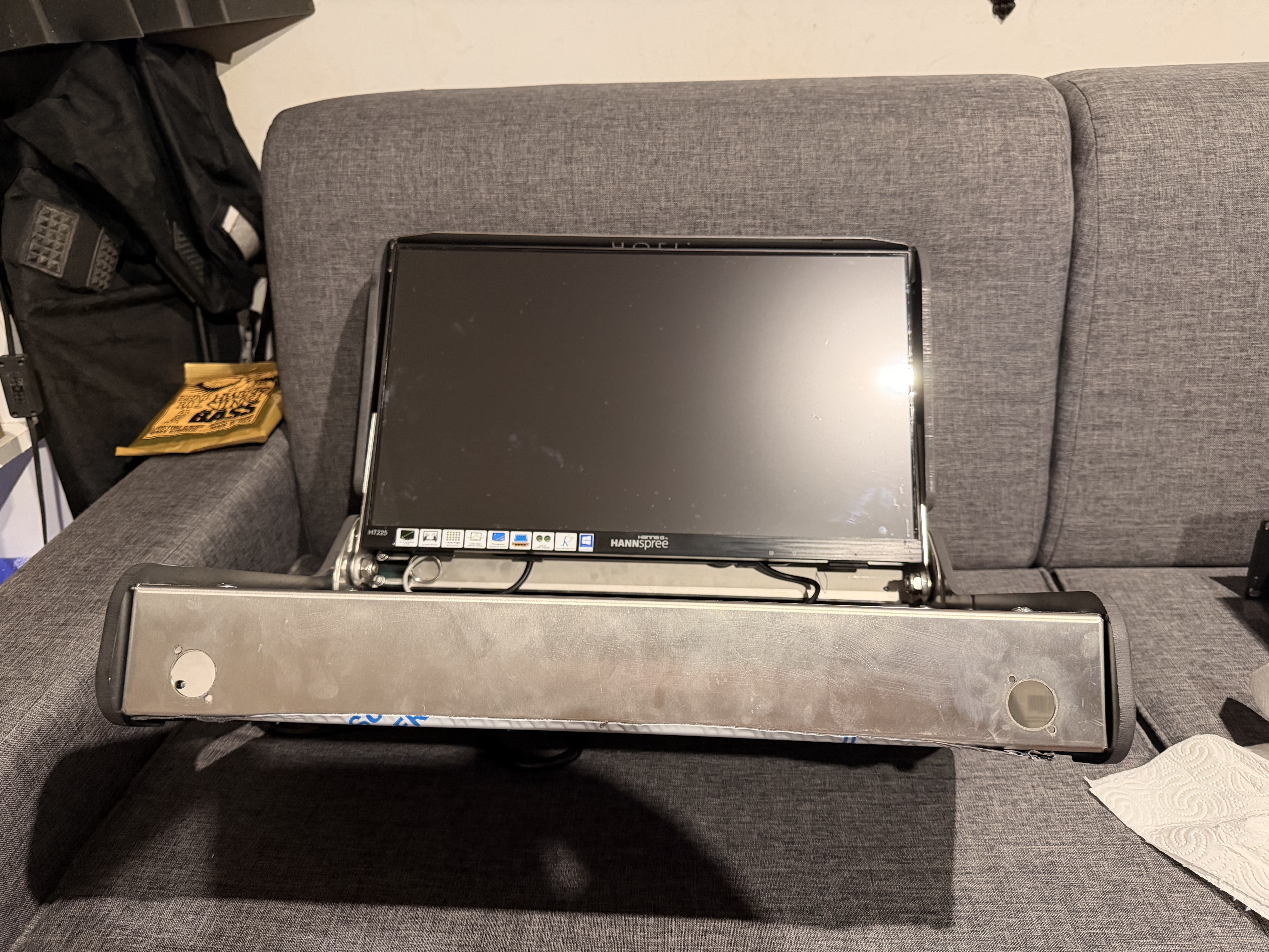 The Holi Case, rack + écran pour LV1