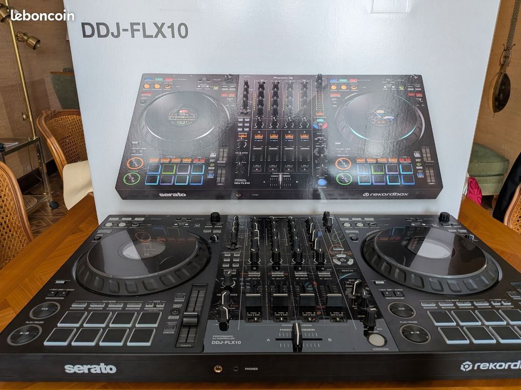 Pioneer DJ DDJ-FLX10 + housse DJ BAG + carton d’origine