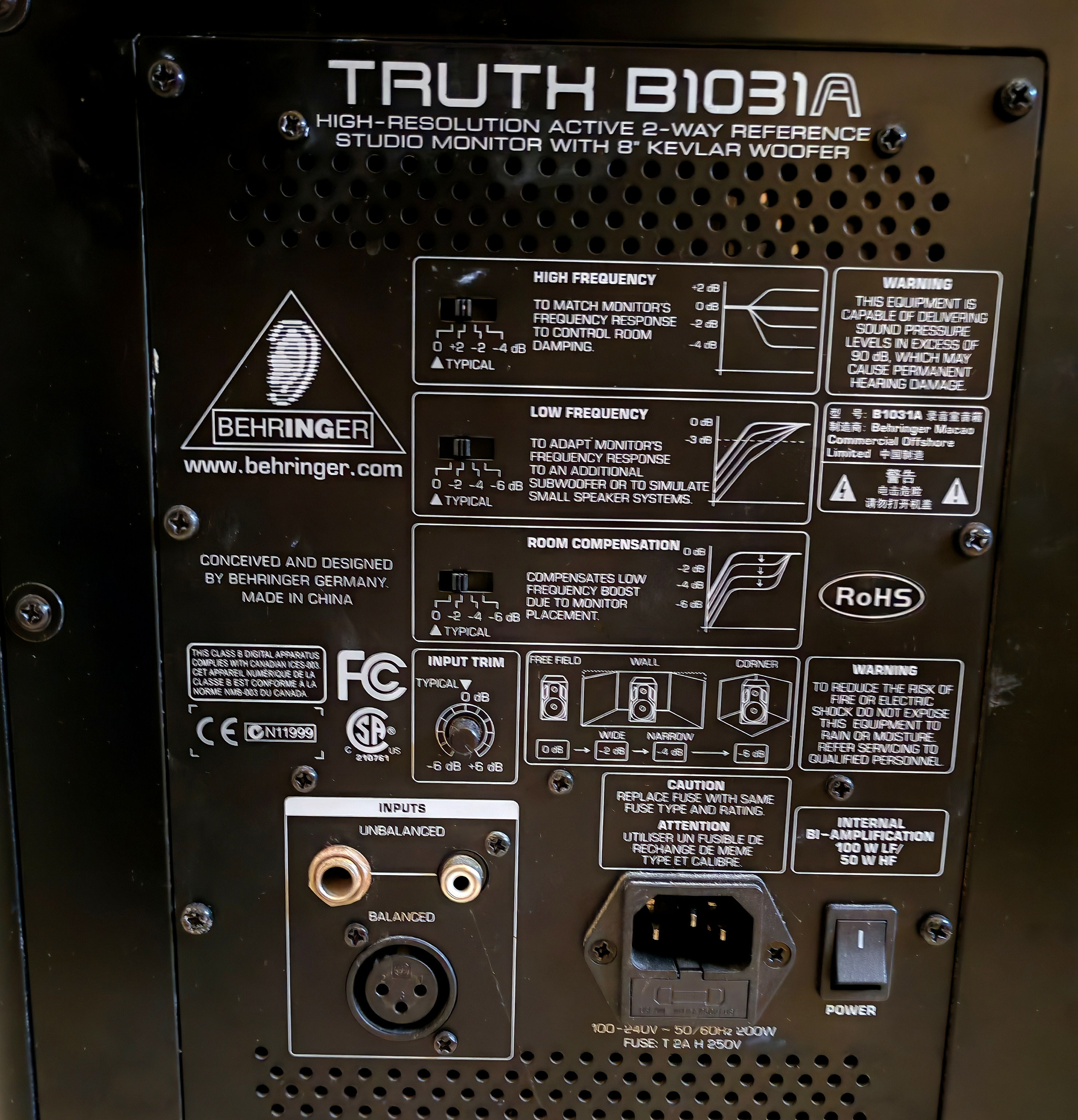 Behringer B1031A 3