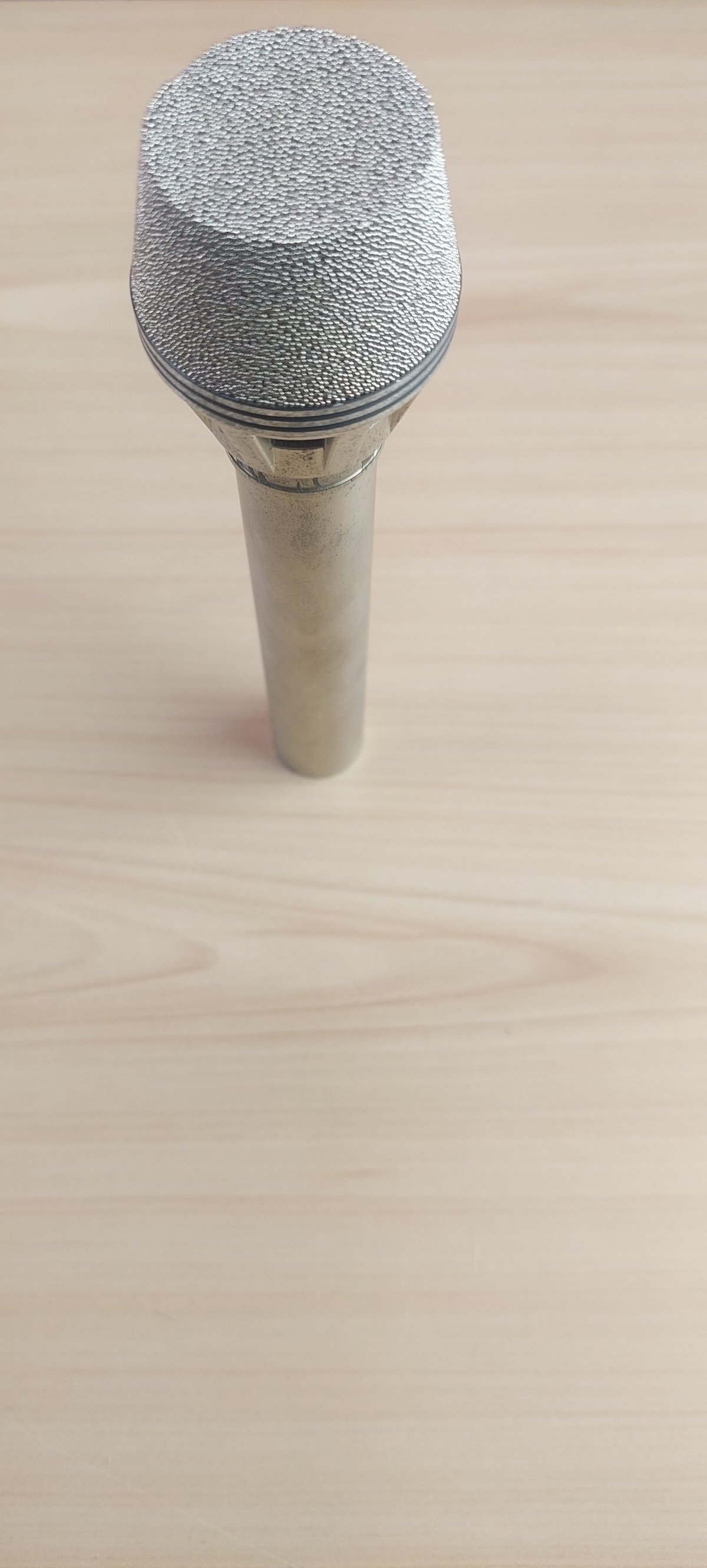 AKG D190E 1 2