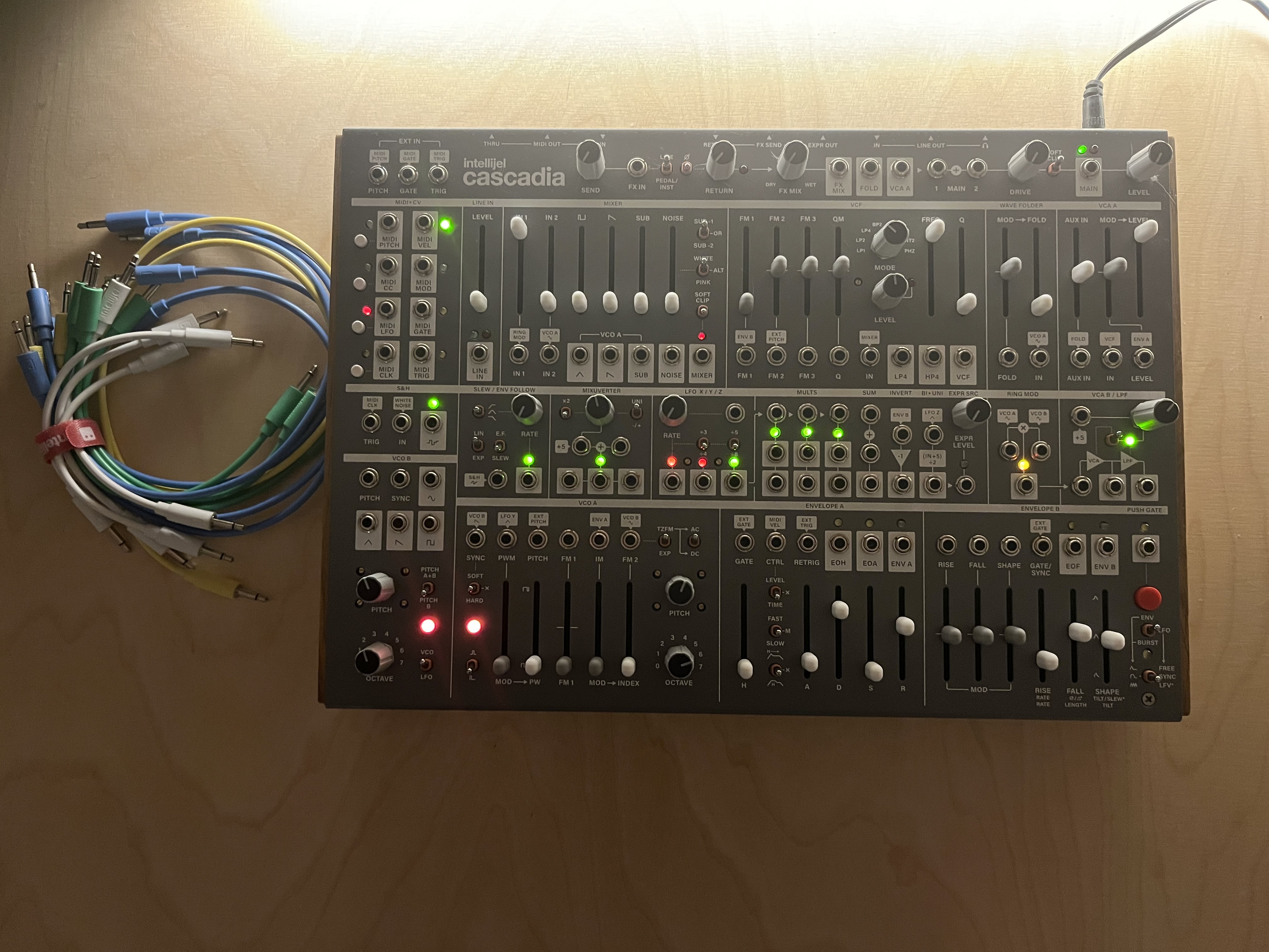 Intellijel Designs Cascadia (22701)