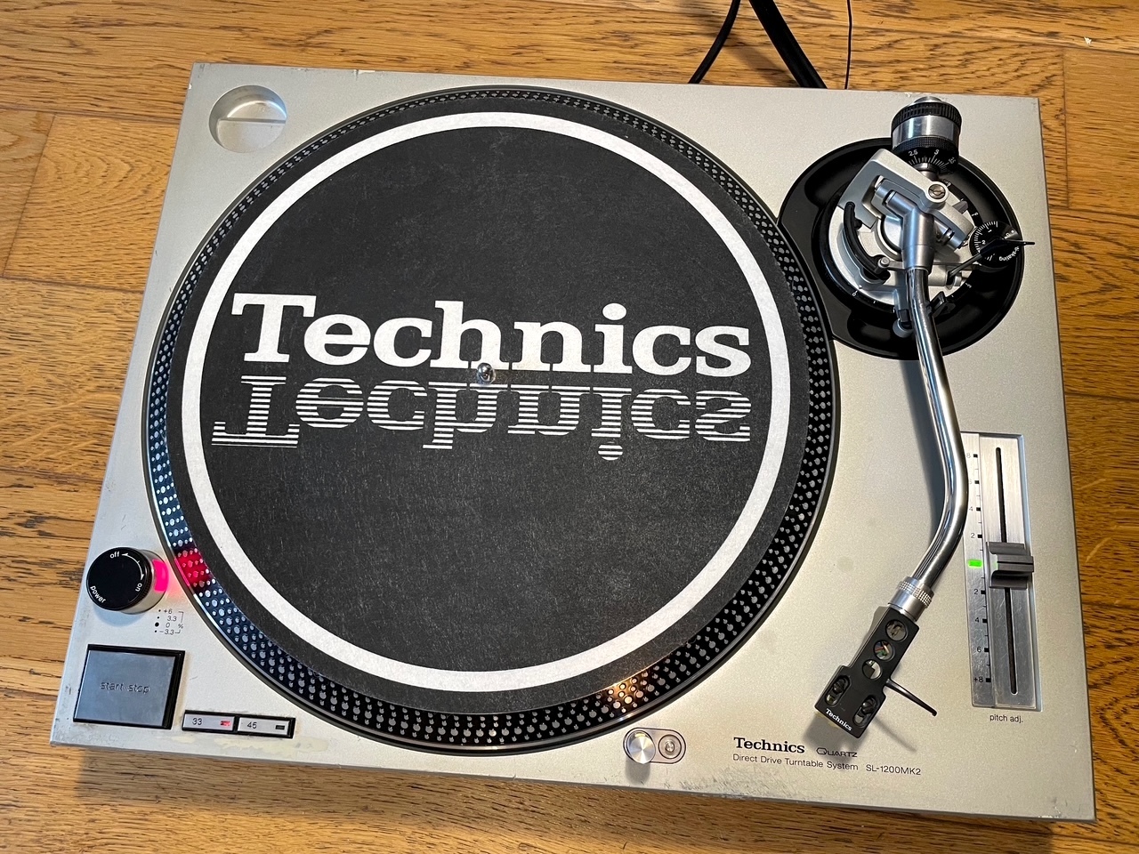 Technics SL-1200 MK2