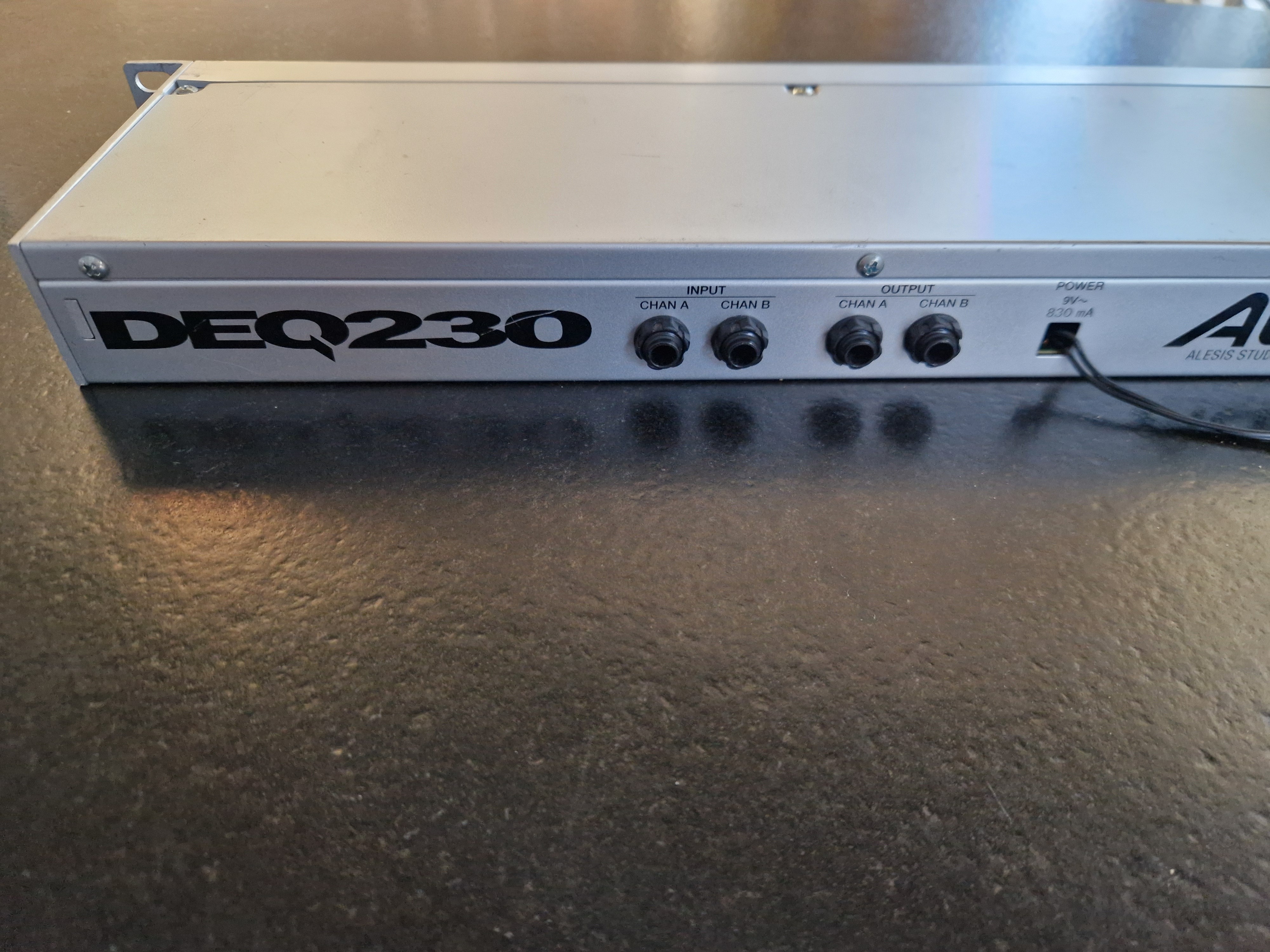 Alesis DEQ230 (33654)